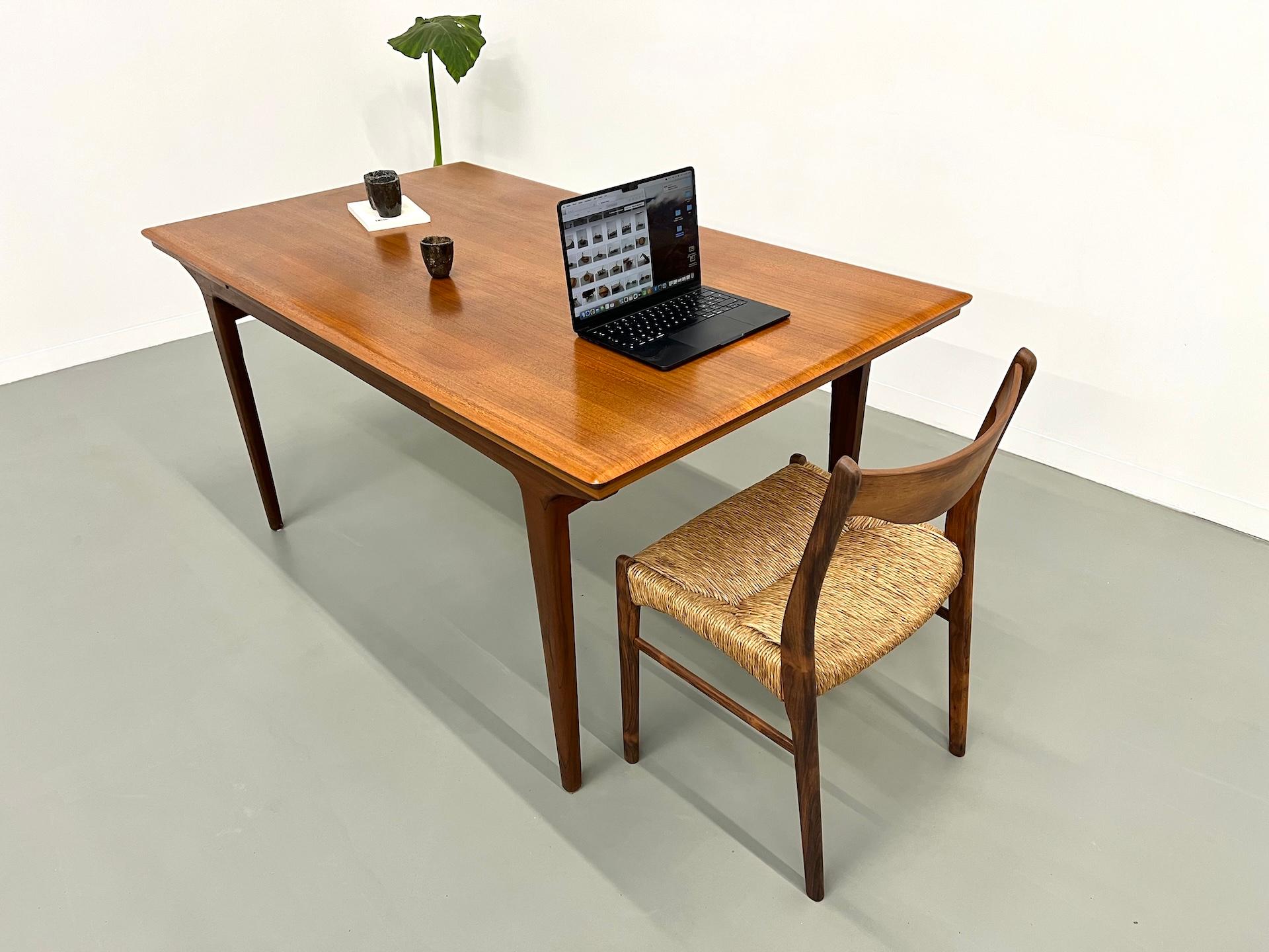 Scandinavian teak dining table, extendable, 1960's For Sale 2