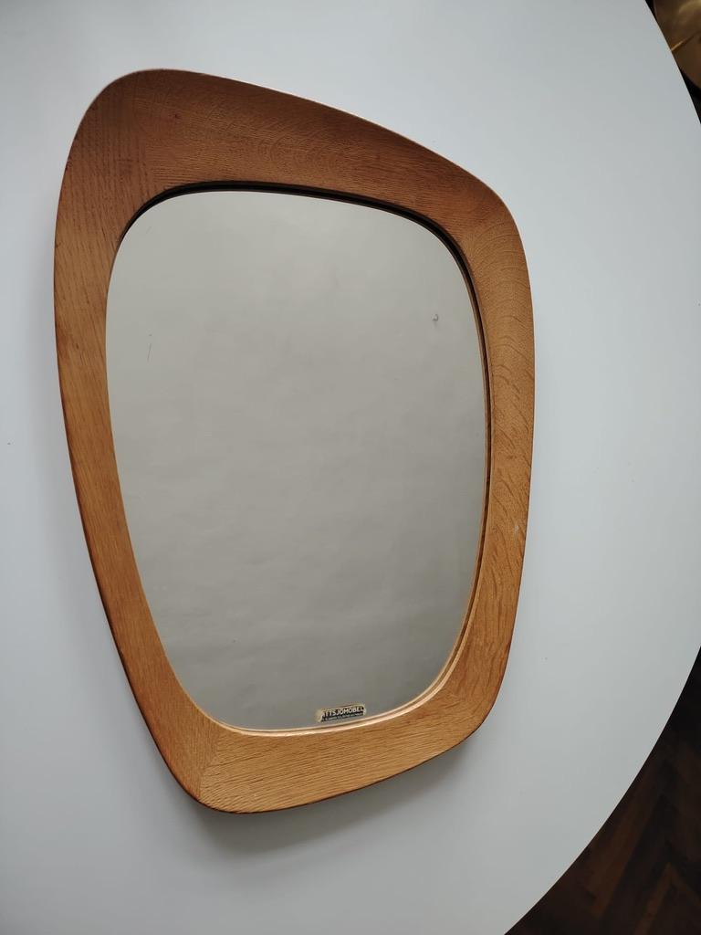Scandinave moderne Miroir scandinave en teck Modèle 402 Par Östen Kristiannson en vente