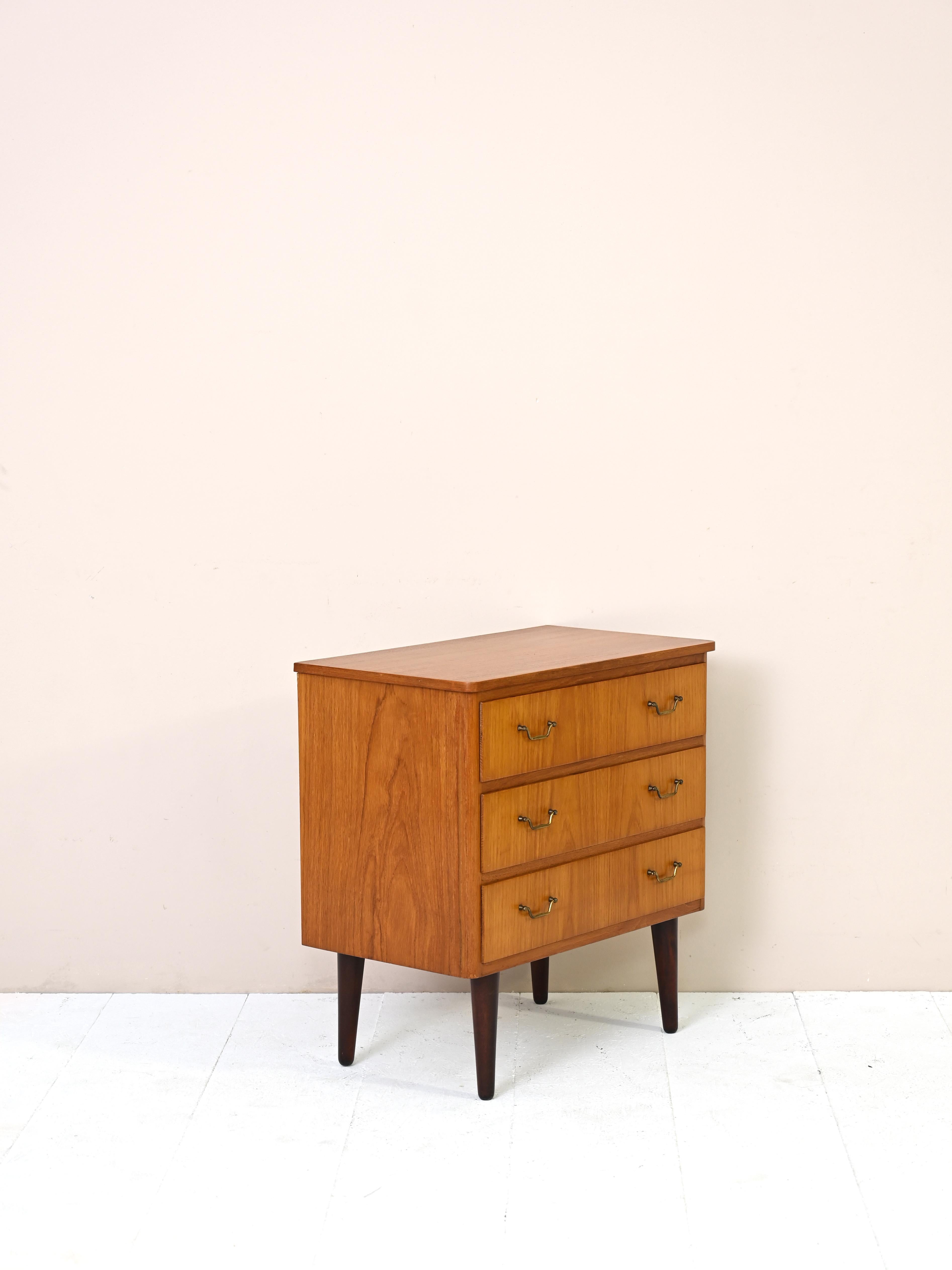 Scandinavian teak nightstand For Sale at 1stDibs