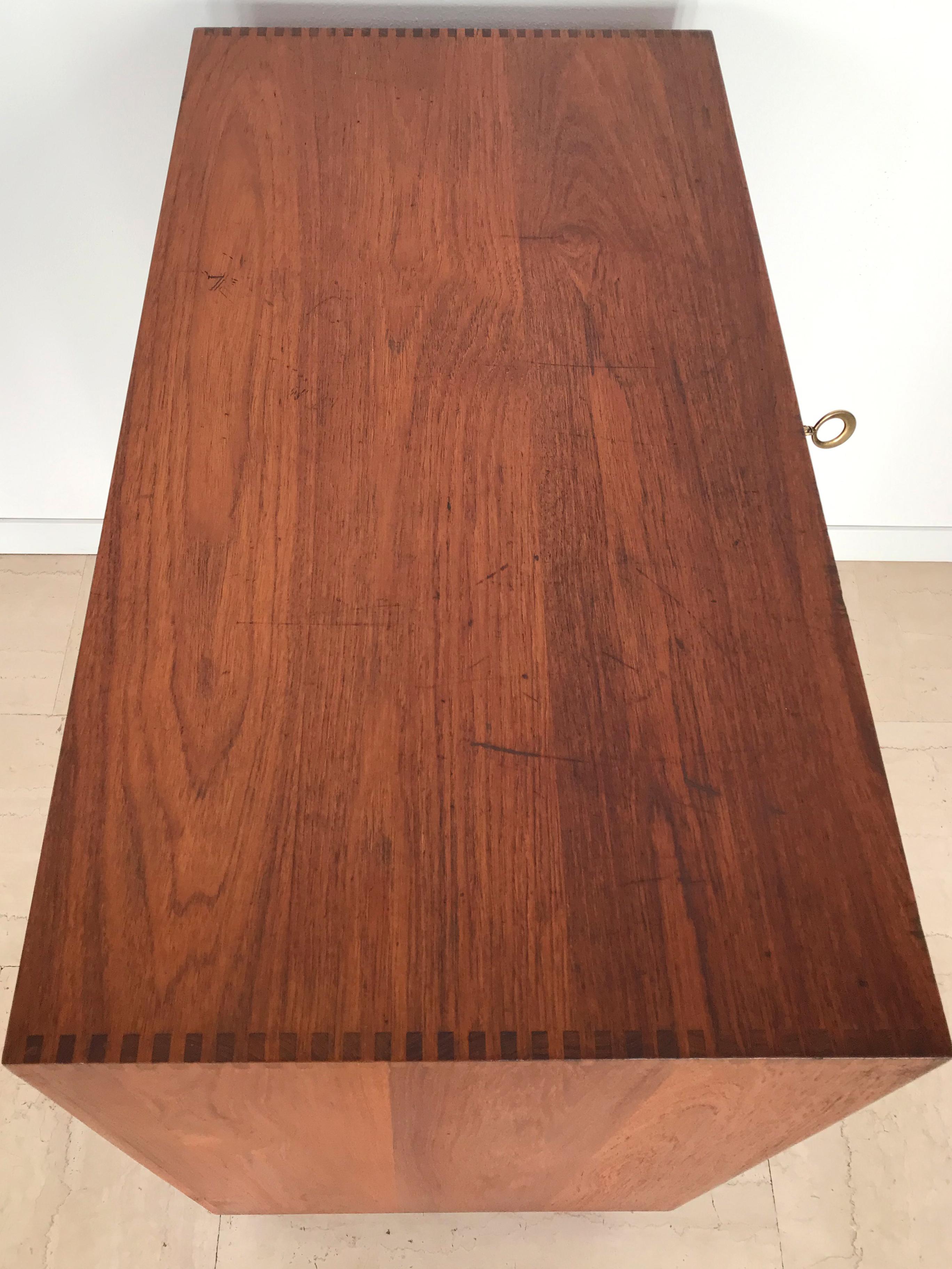 Scandinavian Teak Peter Hvidt & Orla Molgaard Nielsen Chest Bar Cabinet, 1960s For Sale 3