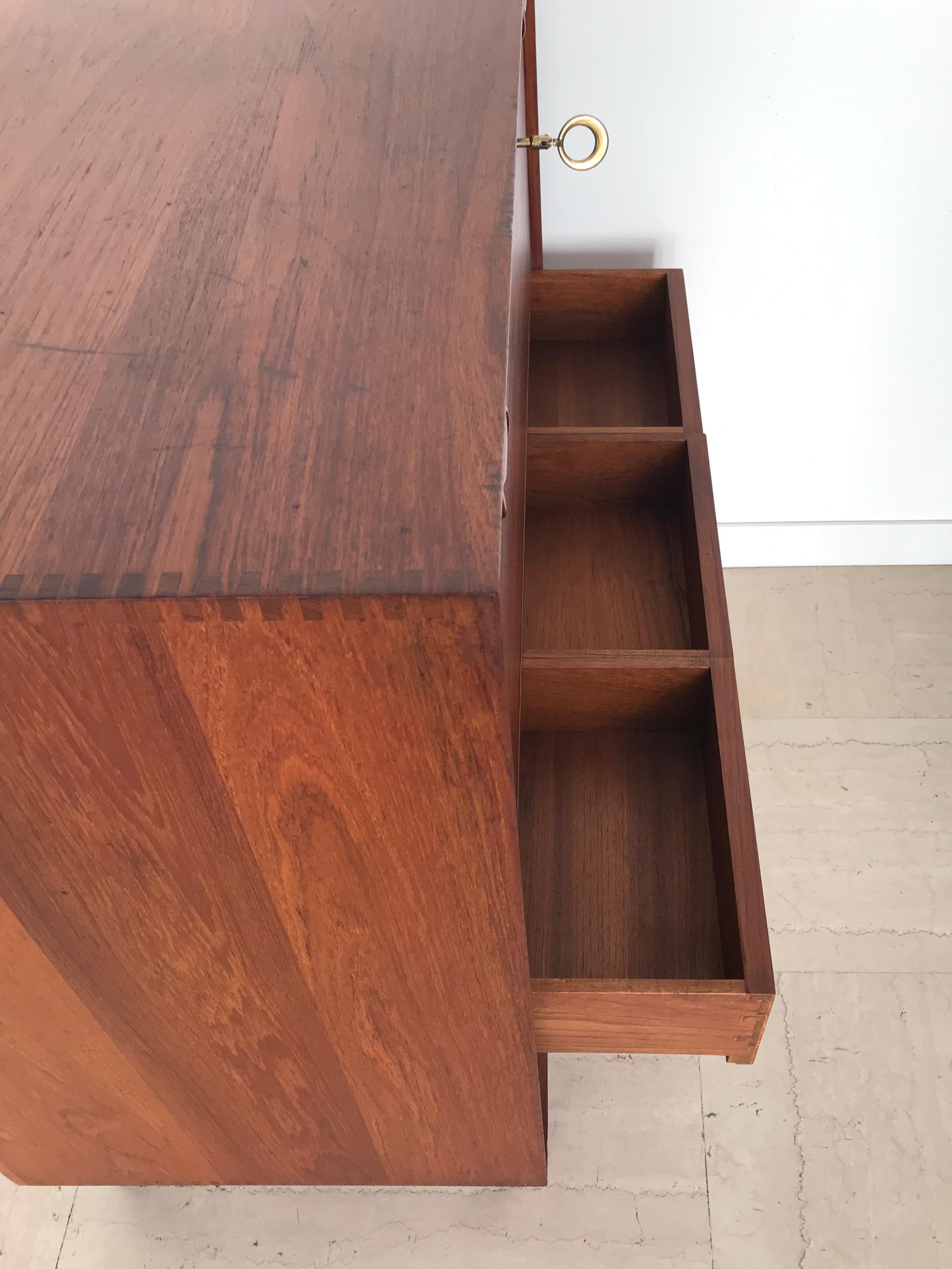 Scandinavian Teak Peter Hvidt & Orla Molgaard Nielsen Chest Bar Cabinet, 1960s For Sale 5