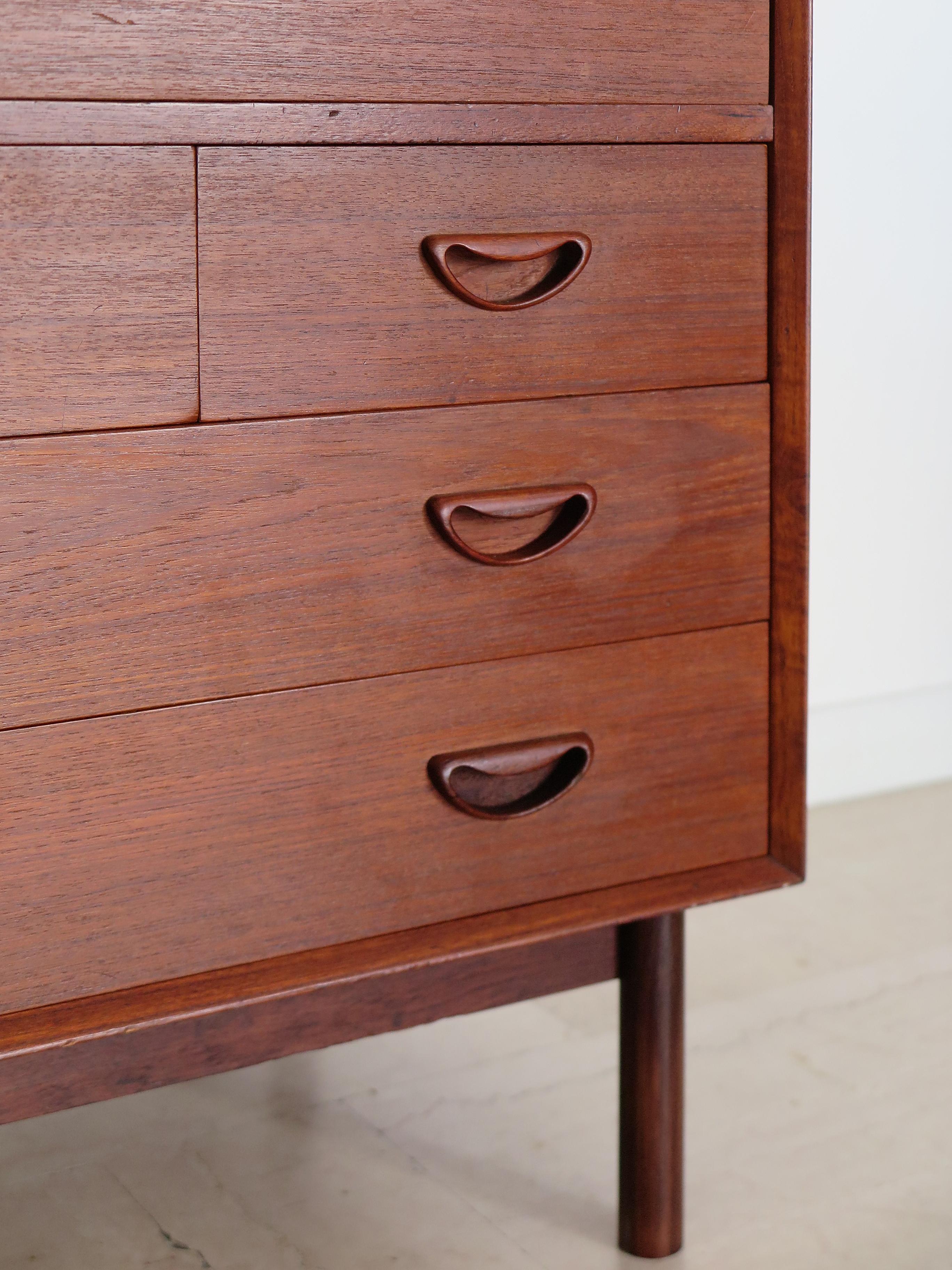 Scandinavian Teak Peter Hvidt & Orla Molgaard Nielsen Chest Bar Cabinet, 1960s For Sale 7