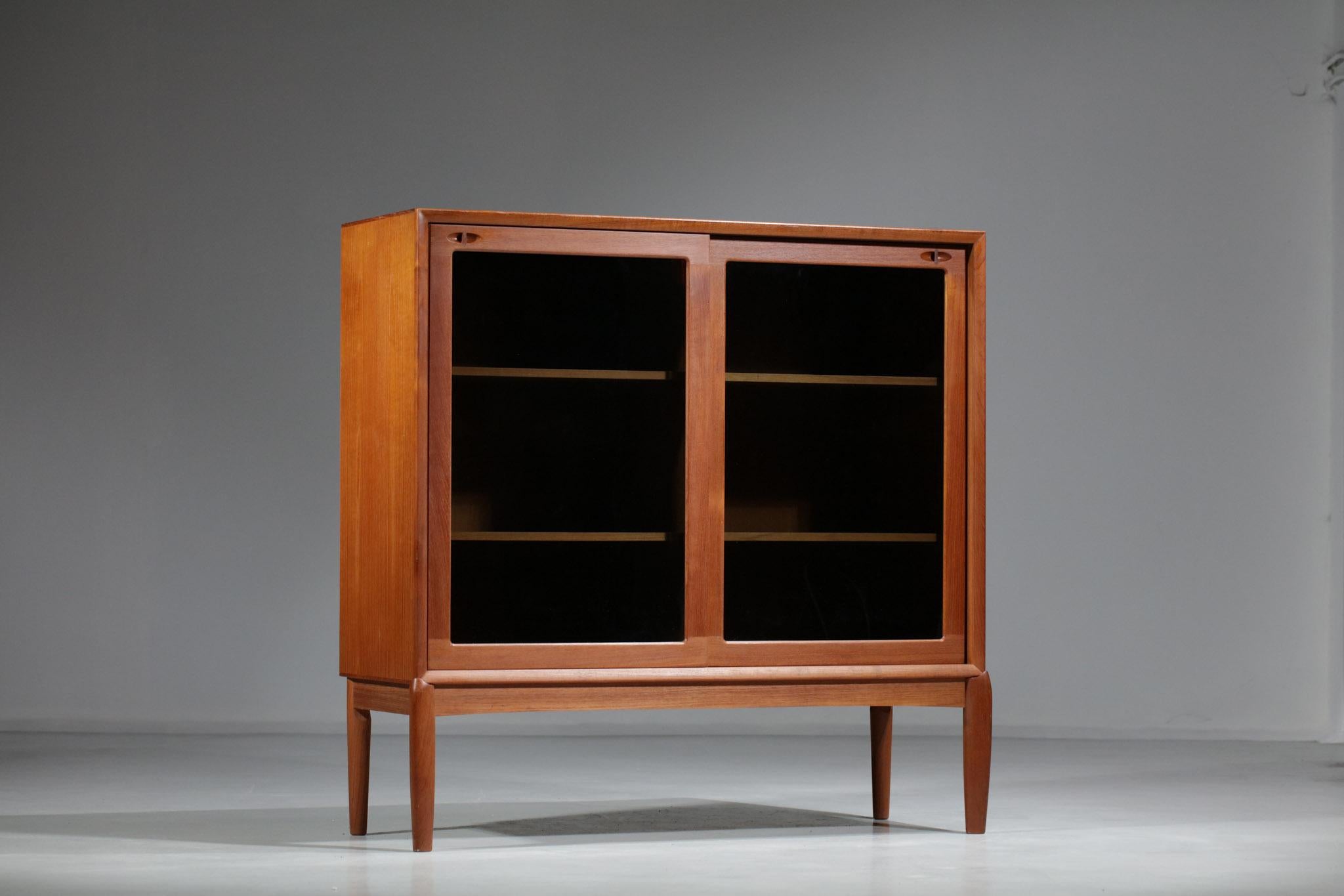 Scandinavian Teak Showcase from the 60's by HW Klein Edited by Bramin For Sale 3