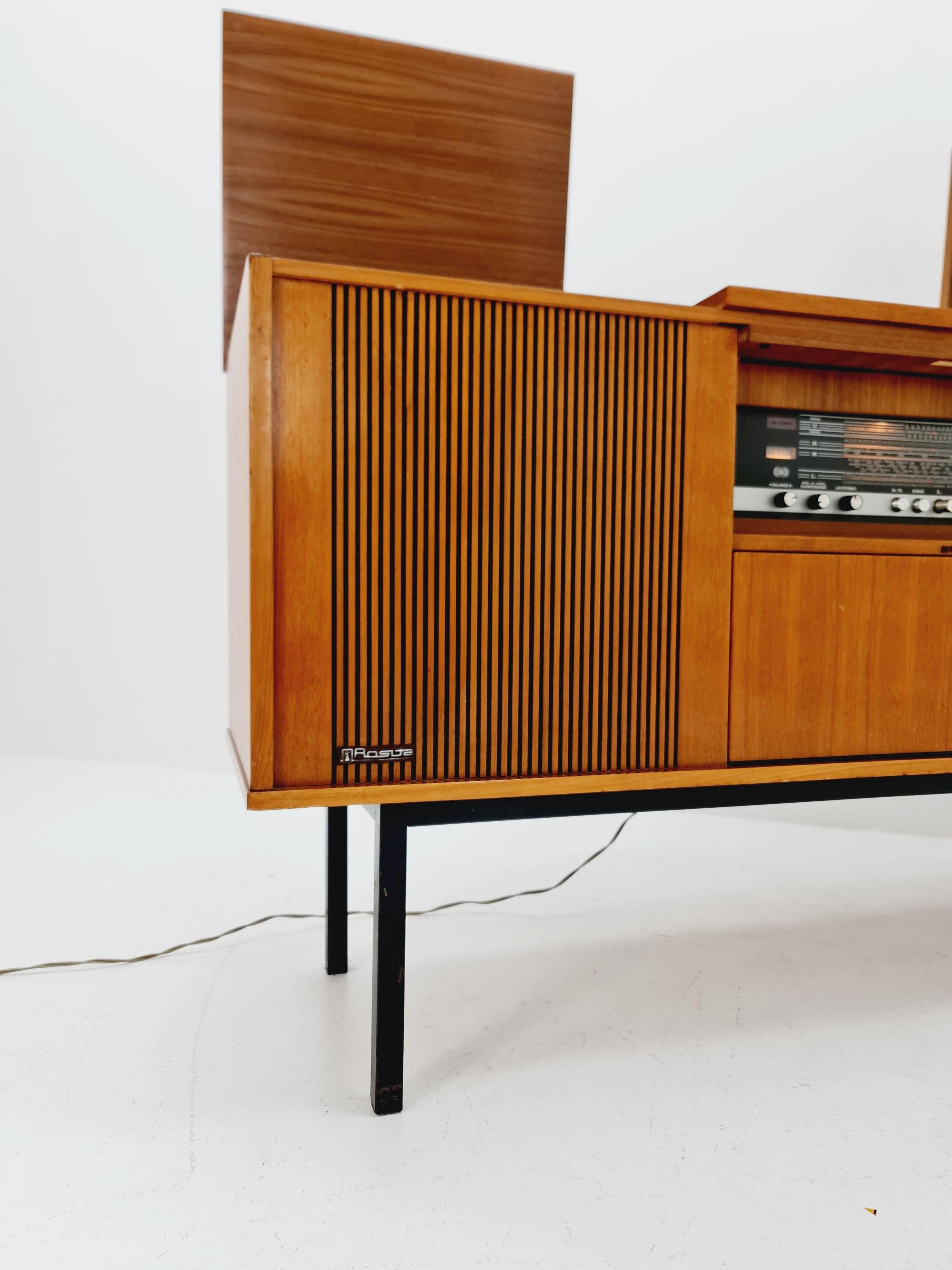 Scandinavian teak Sidboard Record player Dual 1210 , radio by Senderwahl For Sale 3