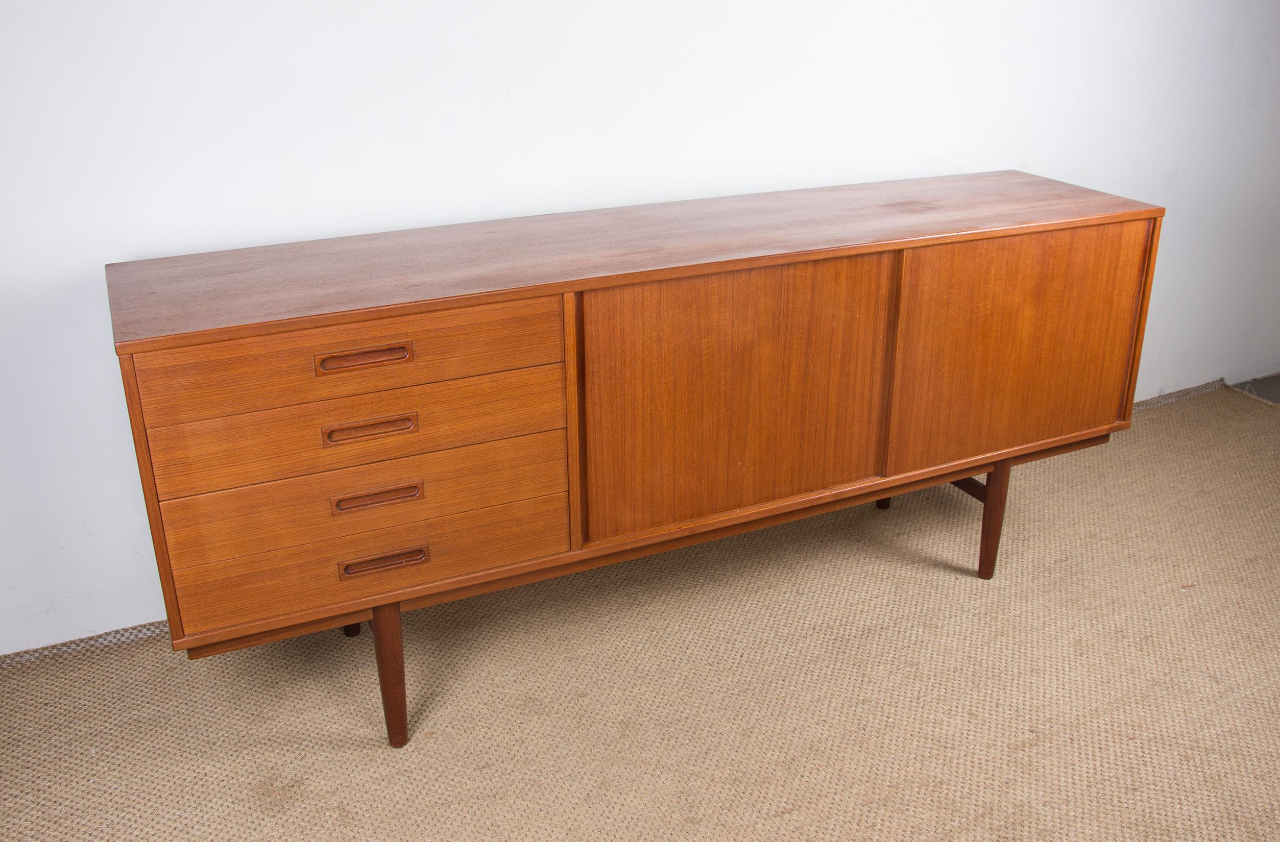 Scandinavian Teak Sideboard by Clausen & Son, 1960 In Good Condition In JOINVILLE-LE-PONT, FR