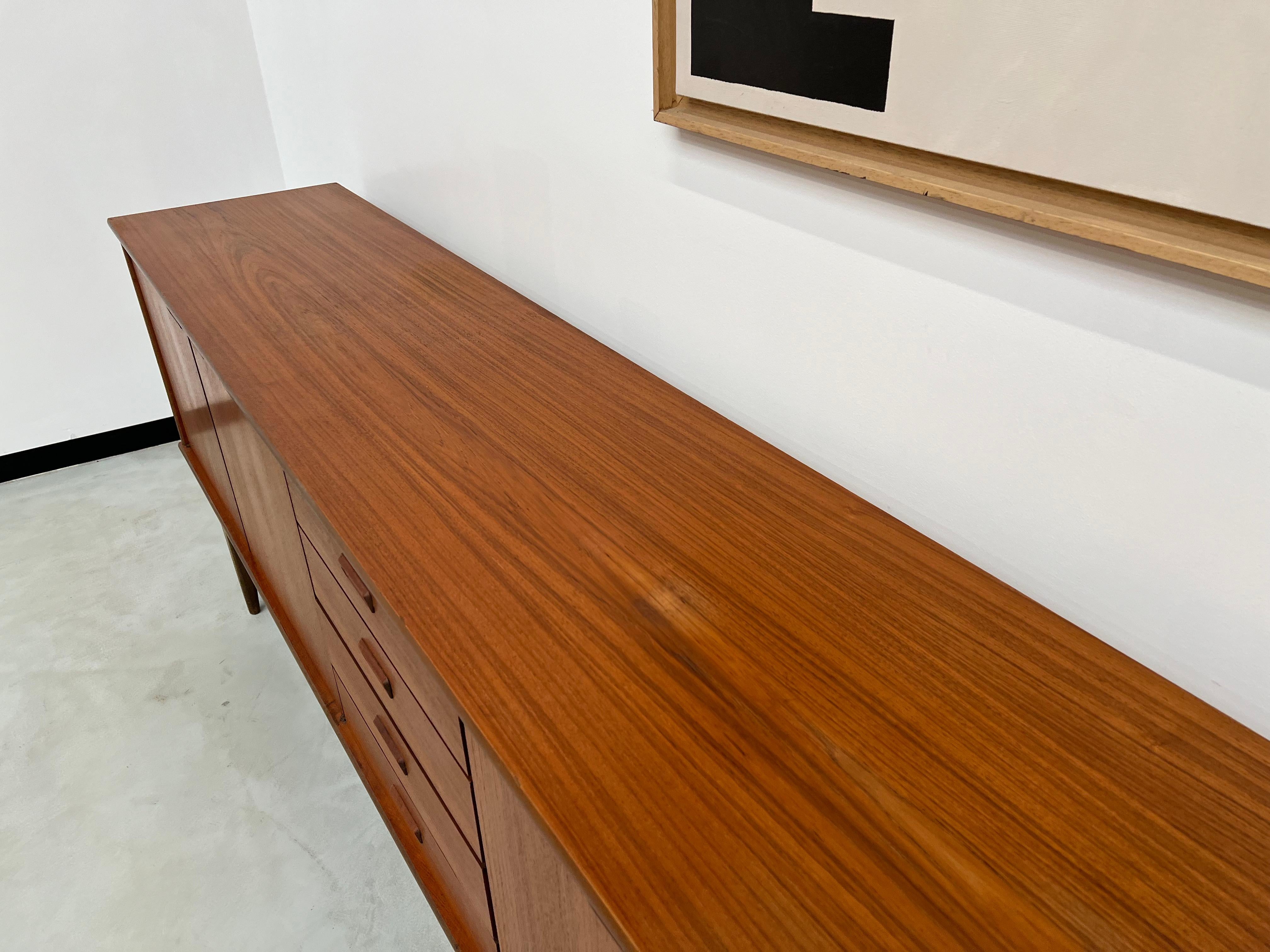 Scandinavian teak sideboard, circa 1960 2