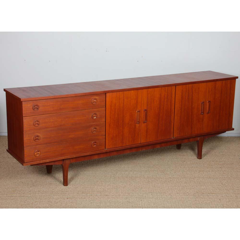 Scandinavian teak sideboard from the 1960s en vente 3