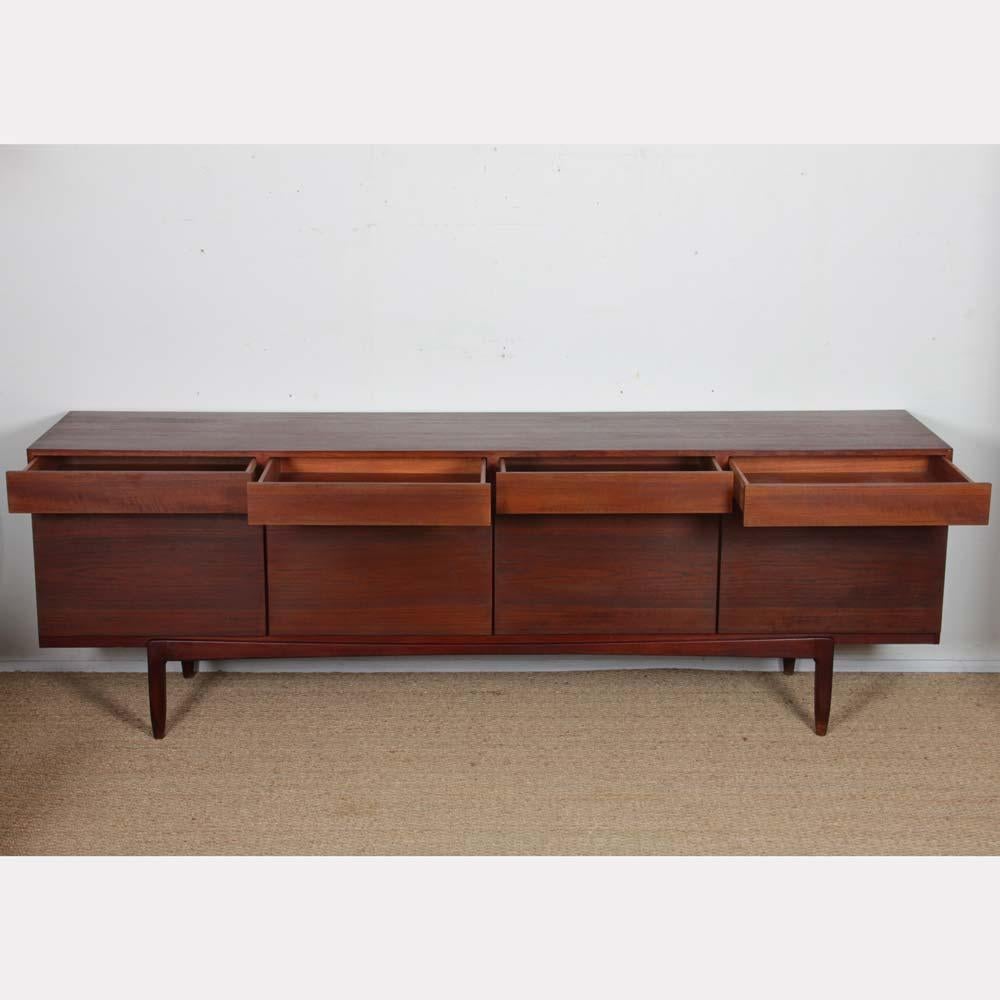Scandinavian teak sideboard, model FA 66, by Ib Kofod-Larsen, 1960s en vente 1