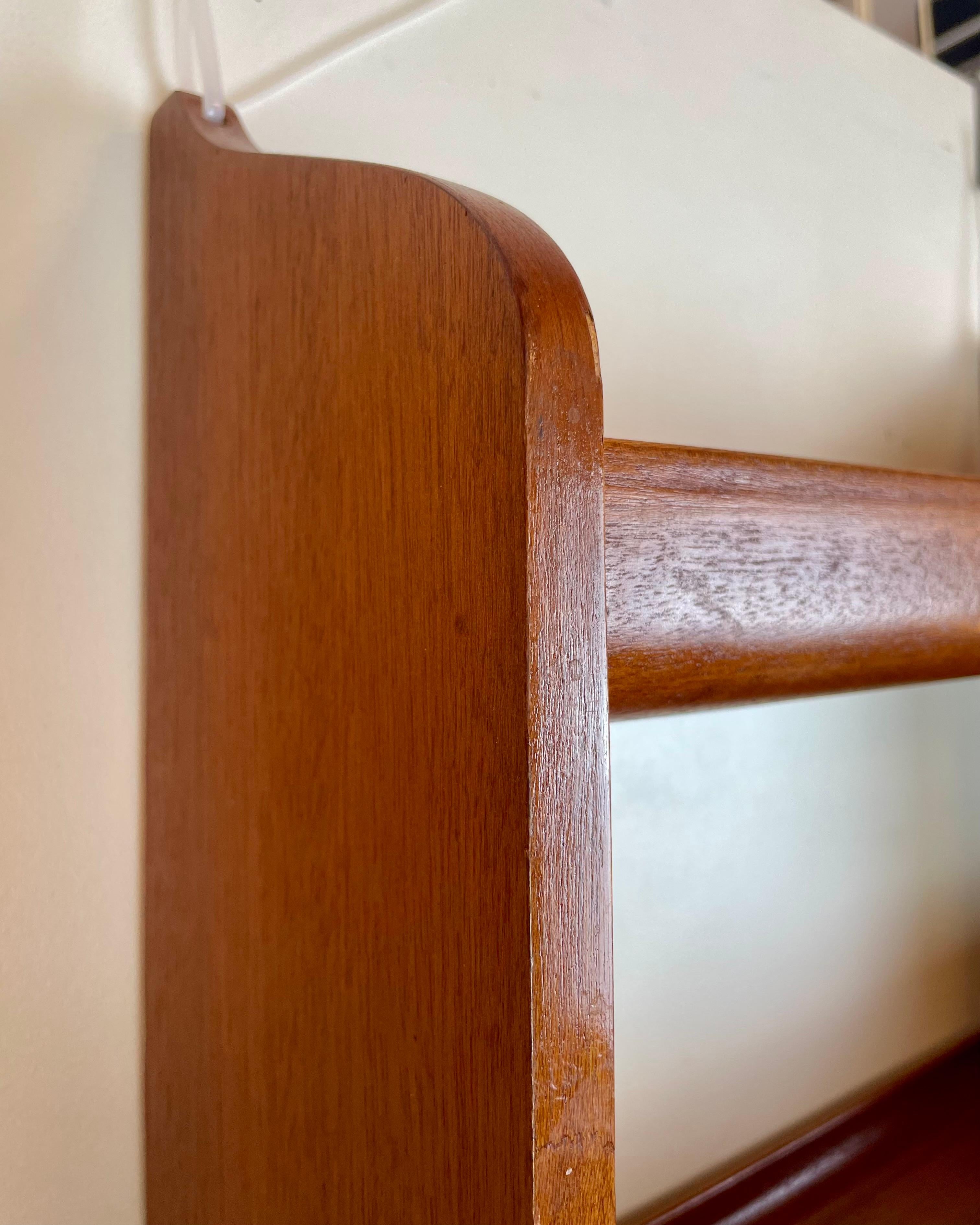 Scandinavian Teak Wall Shelf , 1960s For Sale 4
