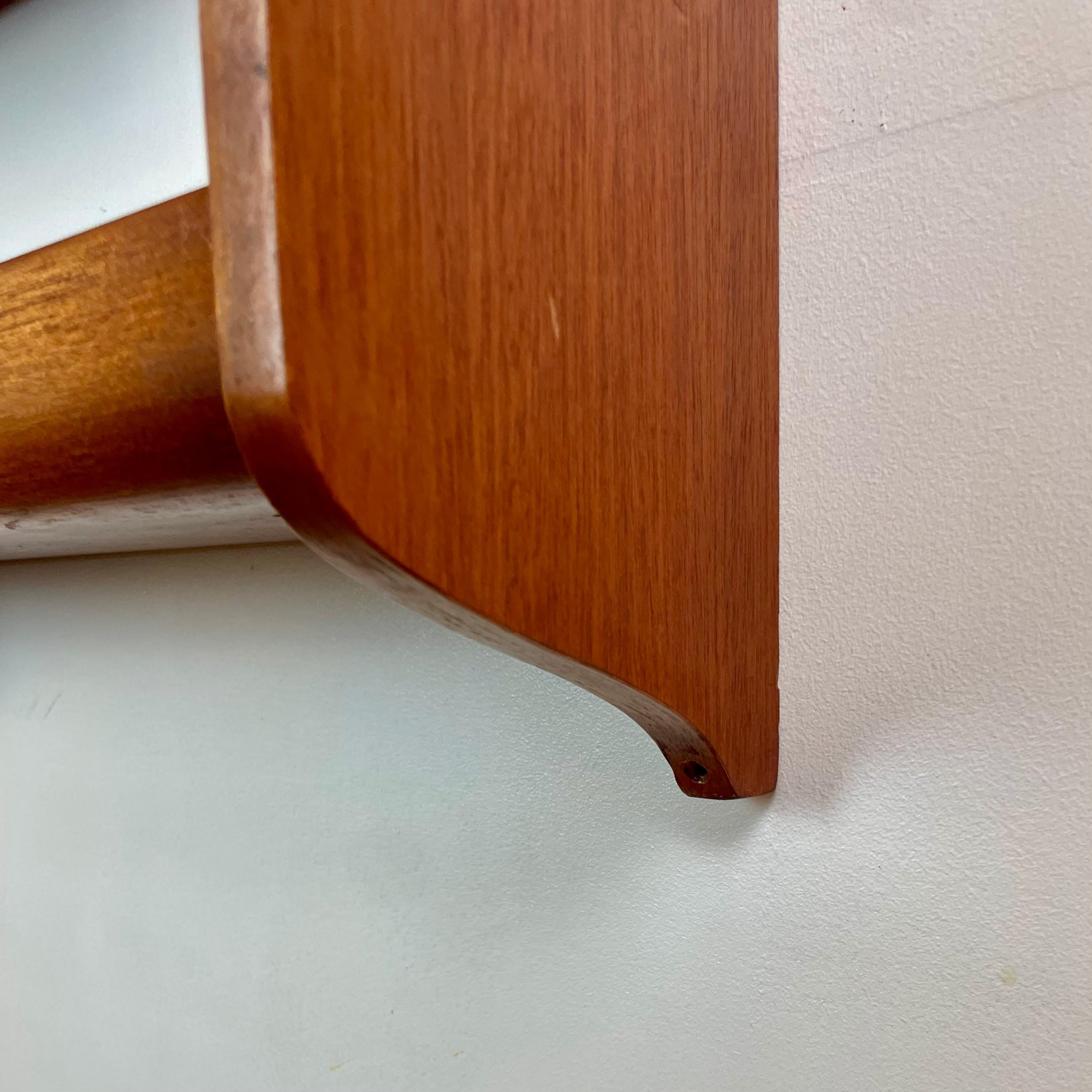 Scandinavian Teak Wall Shelf , 1960s For Sale 6