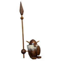 Figurine Viking scandinave en bois de teck.