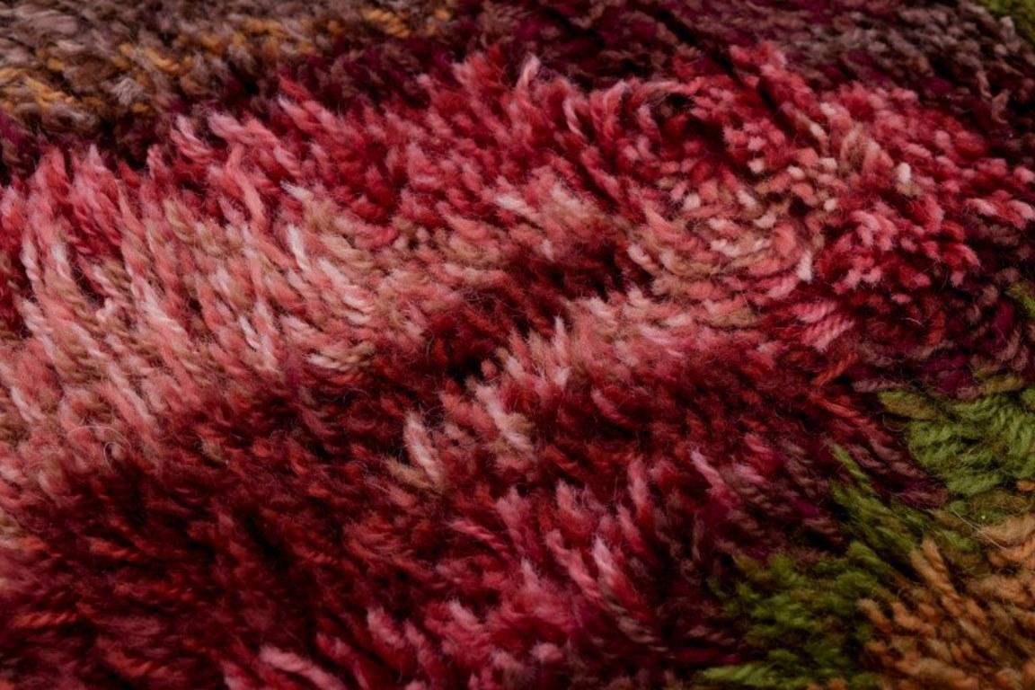 Cotone Designer tessile scandinavo. Tappeto Rya in puro cotone. Design policromo. in vendita