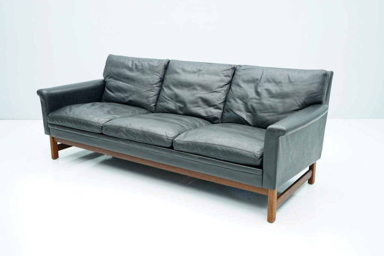 teak wood leather sofa