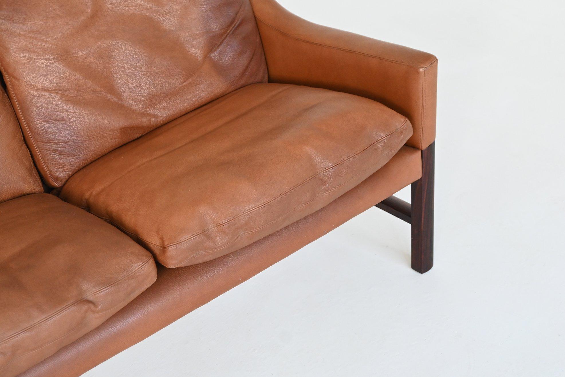Divano scandinavo a tre posti in palissandro e pelle marrone Danimarca 1960 in vendita 3