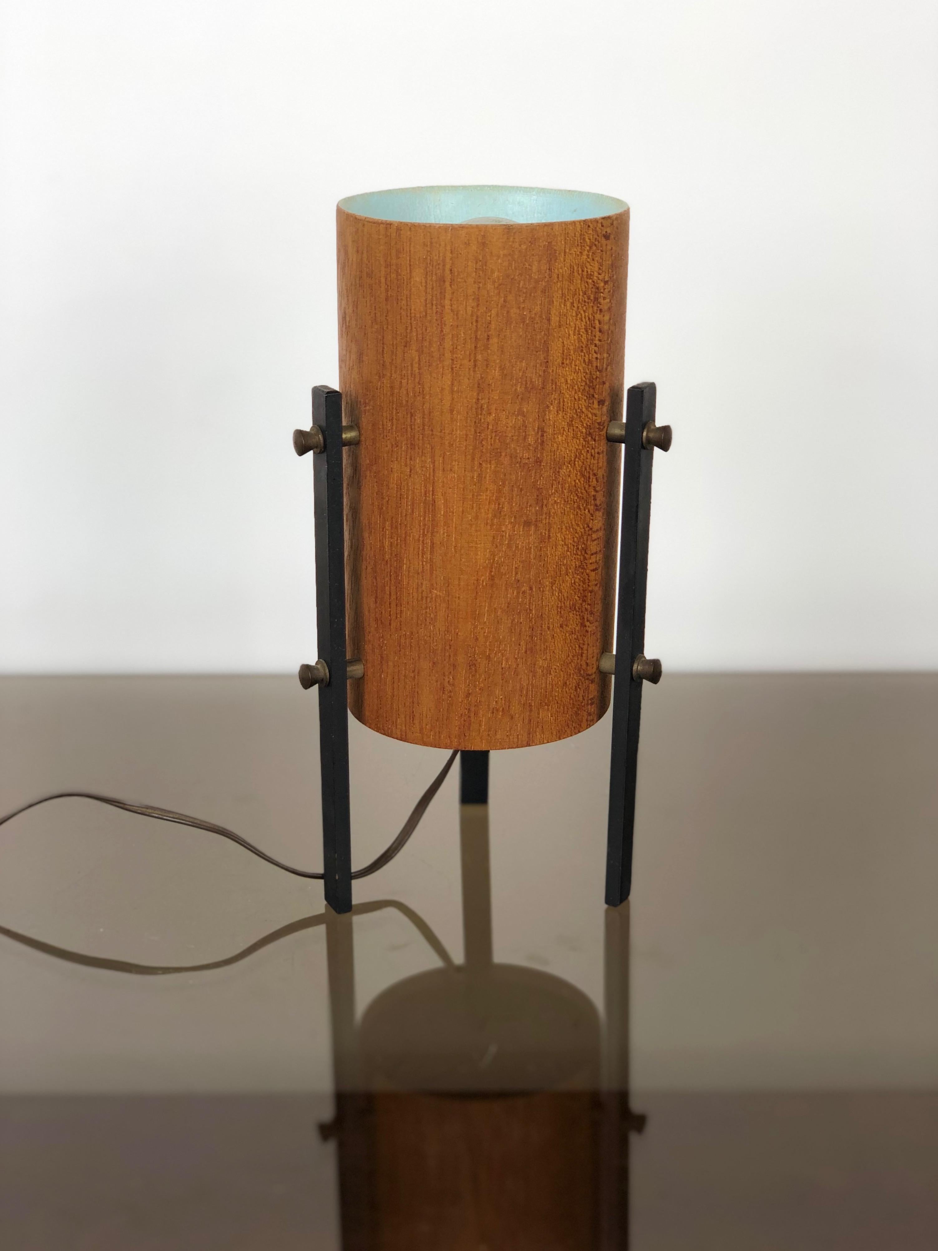 Mid-Century Modern Scandinavian Tripod Table Lamp in Teak and Metal, 1960s For Sale