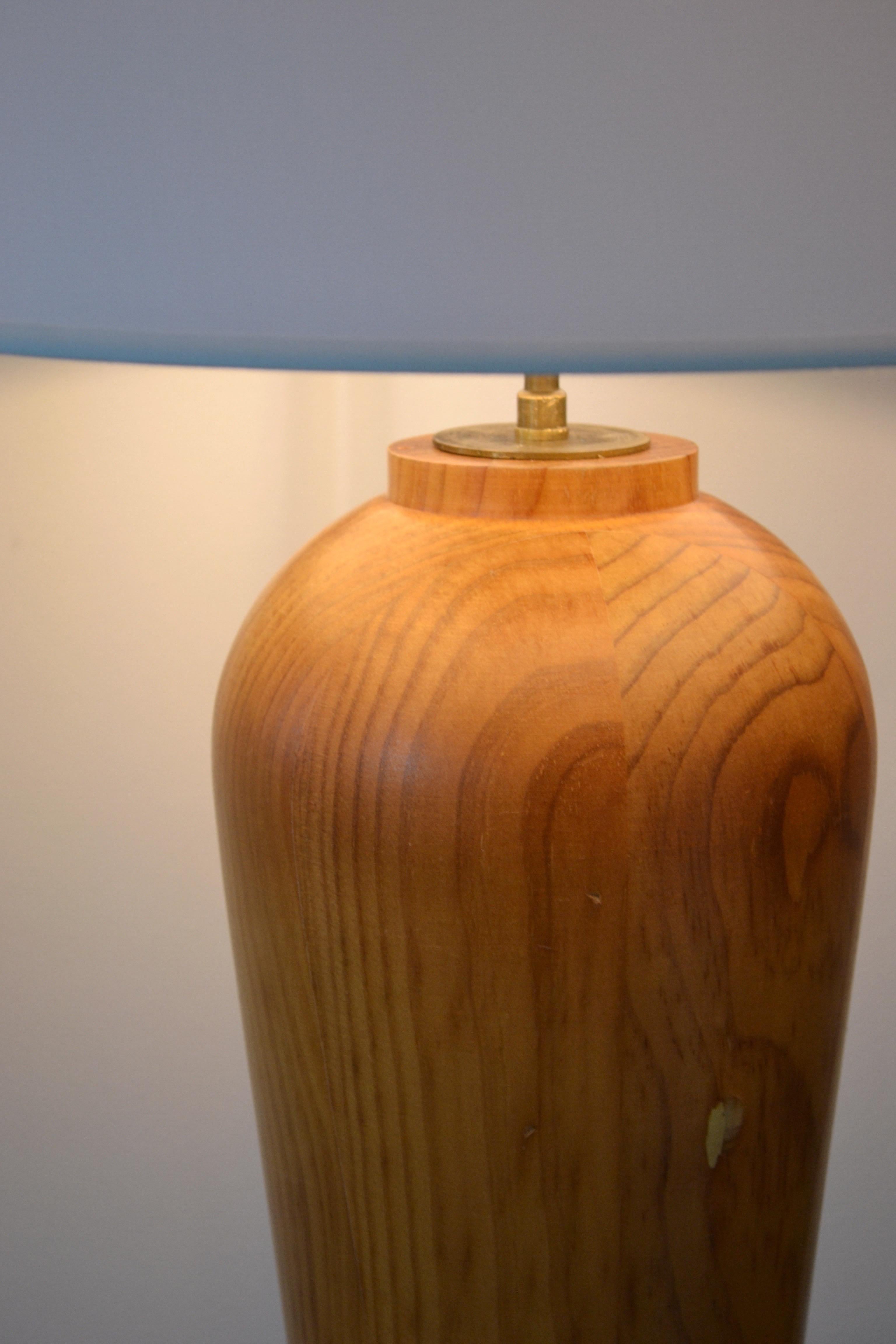 Scandinavian Turned Pine Table Lamp, 1970s For Sale 1