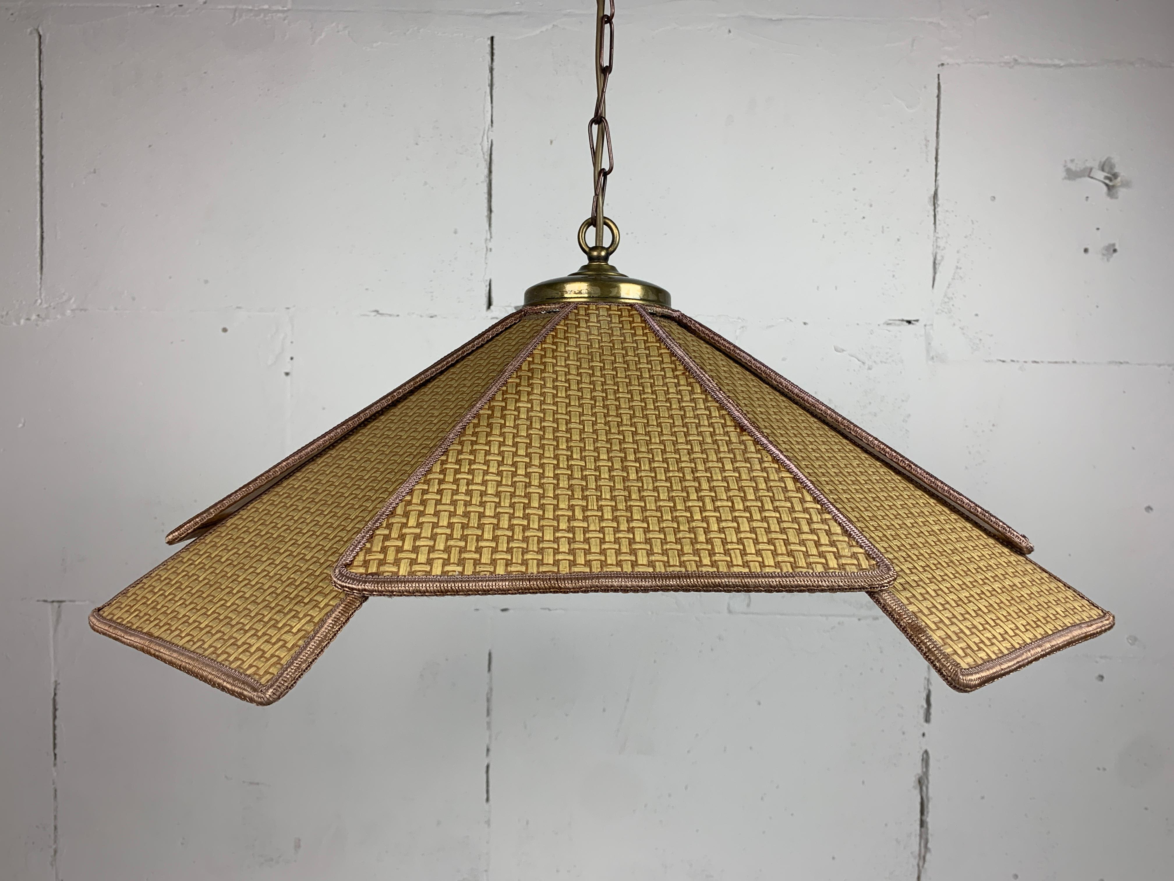 Lampada a sospensione scandinava a ventaglio Uchiwa in rattan intrecciato, anni '60 - '70 in vendita 8