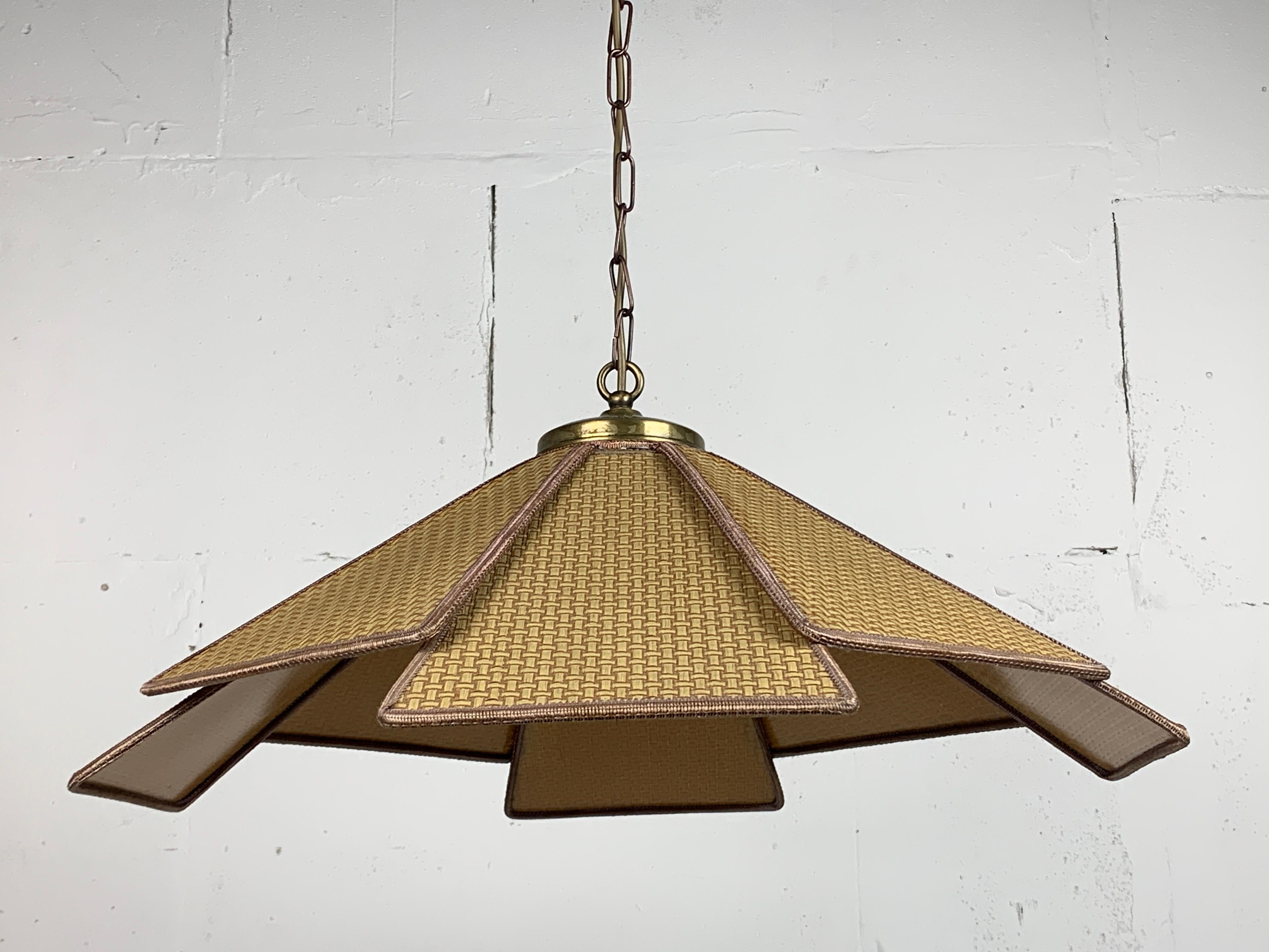 Lampada a sospensione scandinava a ventaglio Uchiwa in rattan intrecciato, anni '60 - '70 in vendita 11