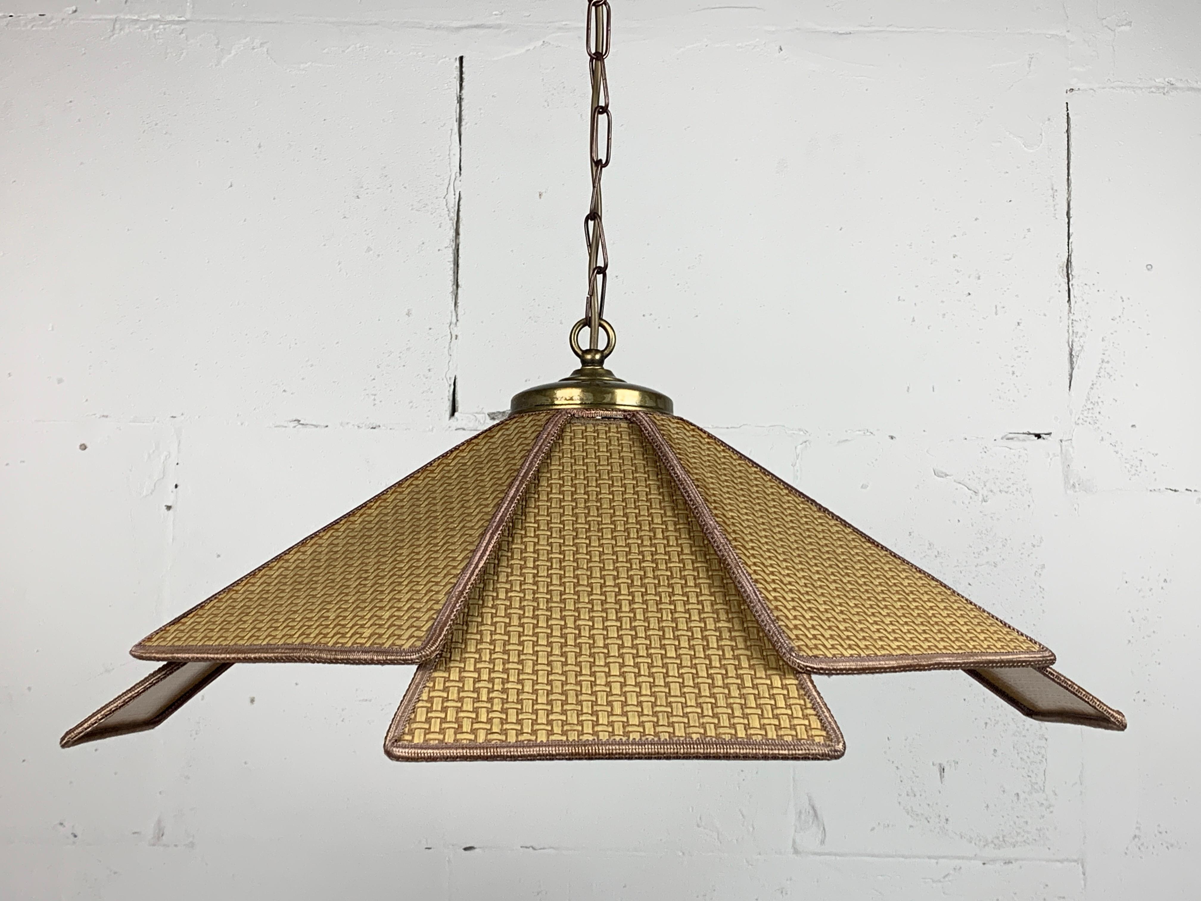 Lampada a sospensione scandinava a ventaglio Uchiwa in rattan intrecciato, anni '60 - '70 in vendita 12
