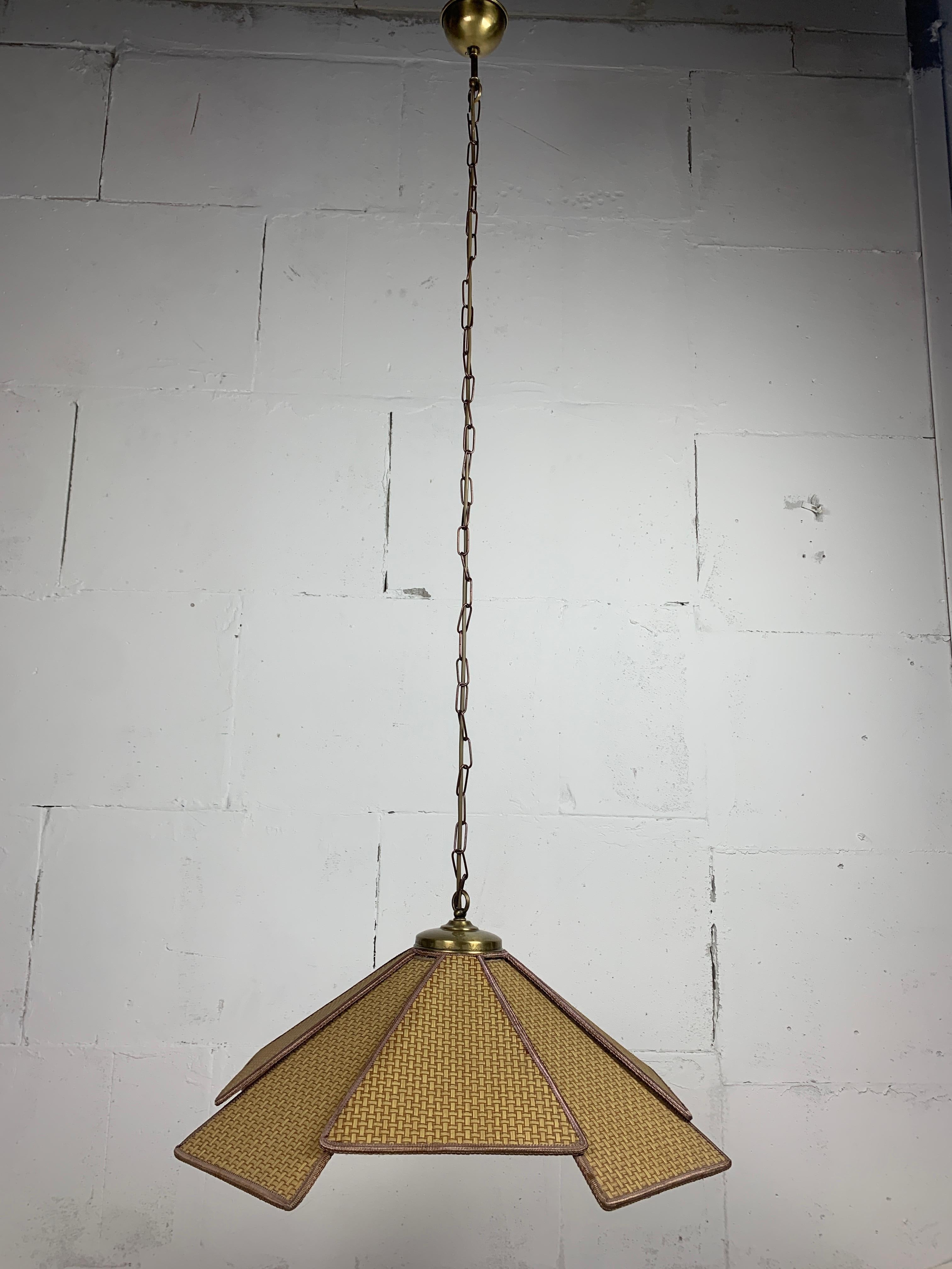 Metà XX secolo Lampada a sospensione scandinava a ventaglio Uchiwa in rattan intrecciato, anni '60 - '70 in vendita