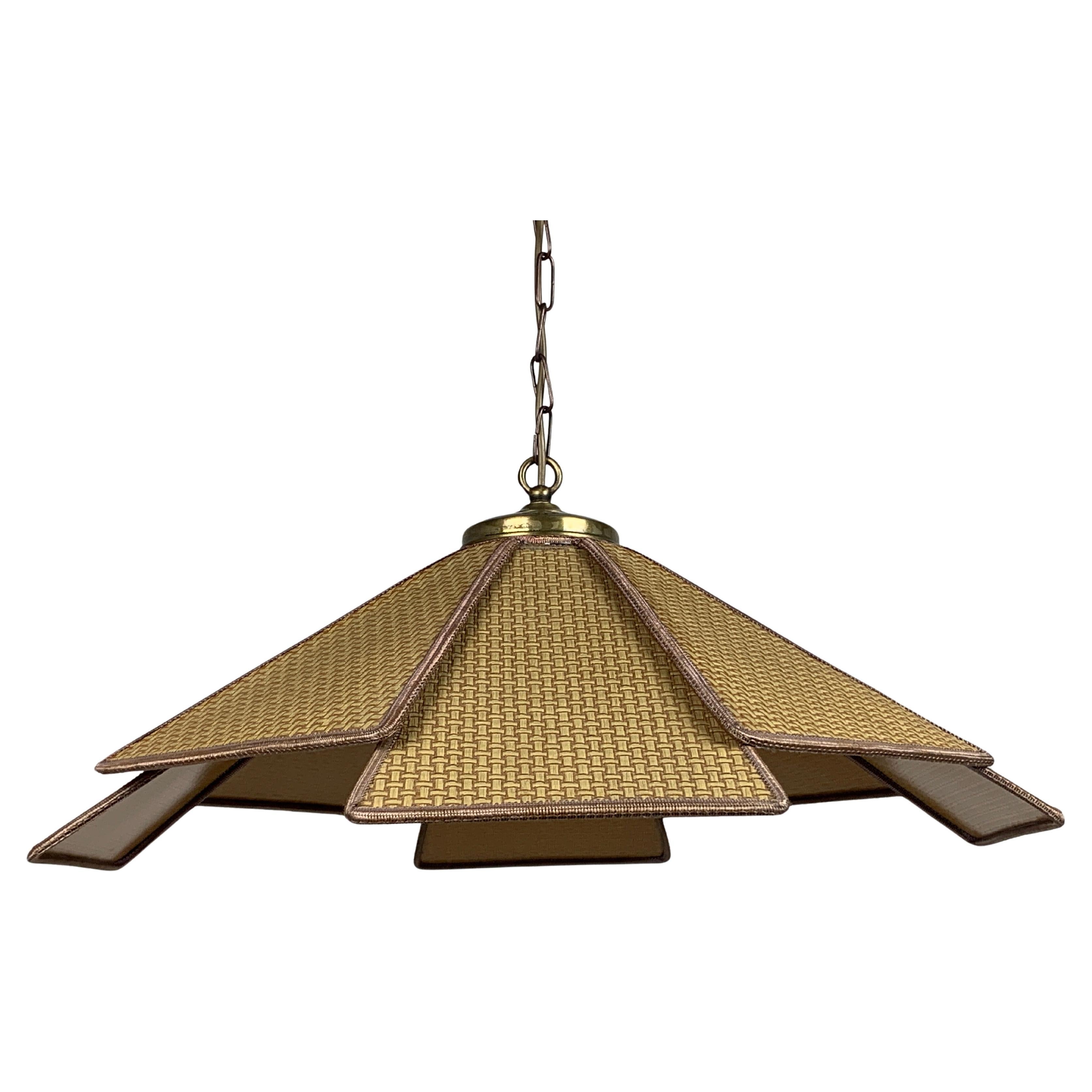 Lampada a sospensione scandinava a ventaglio Uchiwa in rattan intrecciato, anni '60 - '70 in vendita