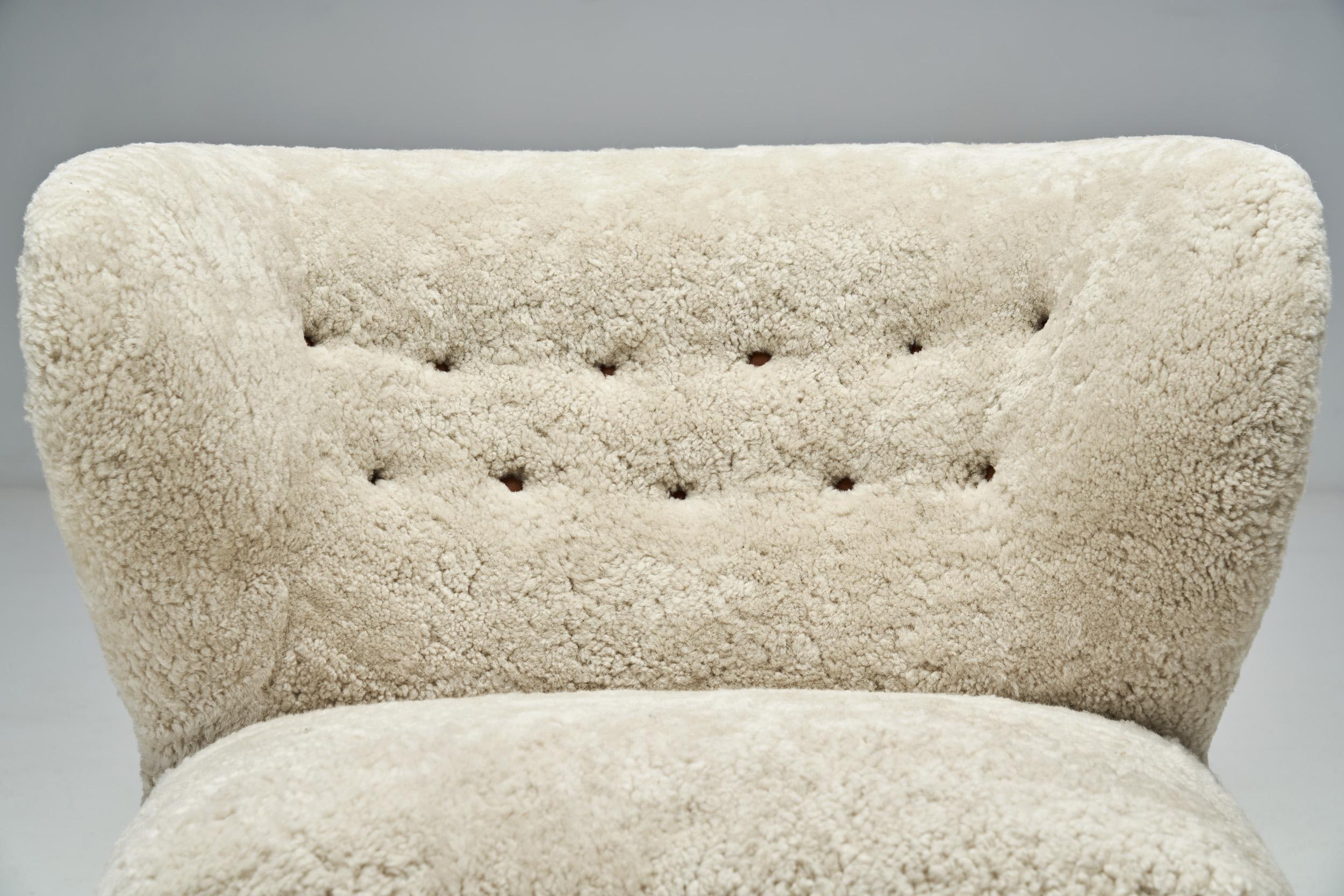 Scandinavian Upholstered Lounge Chair in Sheepskin, Scandinavia, ca 1940s 7