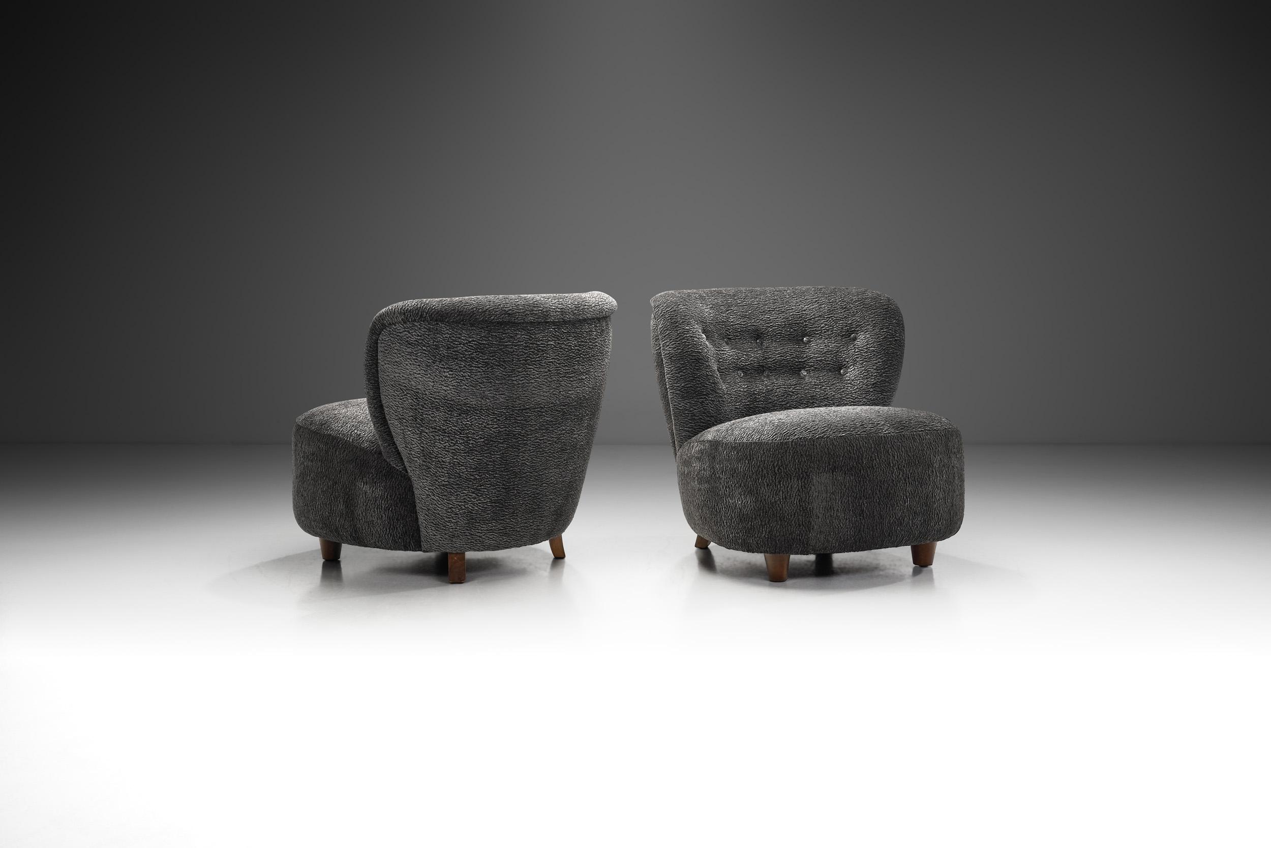 Scandinavian design is a distinctive style that represents a design philosophy guided by functionality, simplicity and clean lines. The stylishly upholstered design of these chairs is in favour of the user, maintaining the focus on authentic