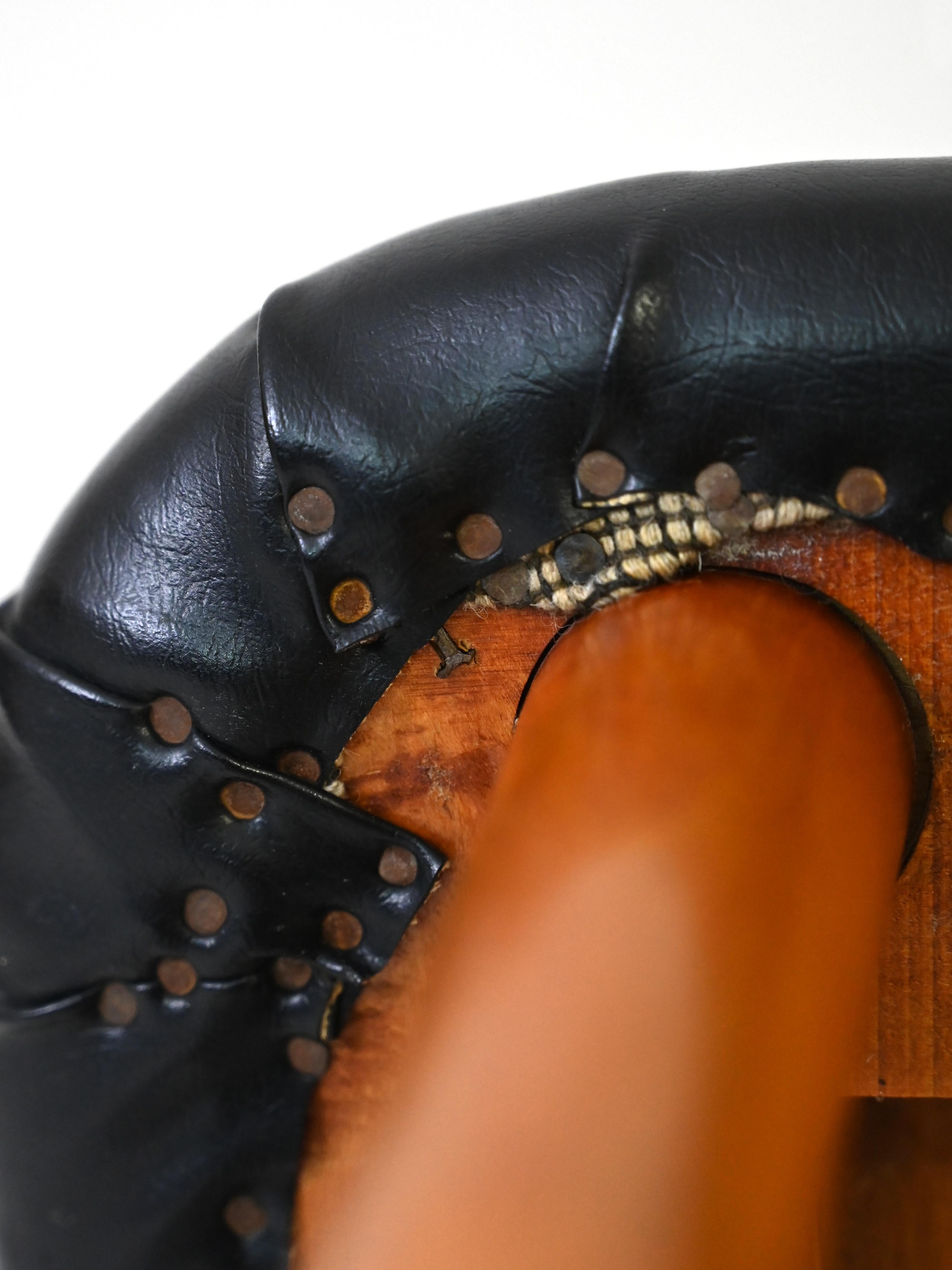 Pelle Sedia scandinava vintage in pelle nera in vendita