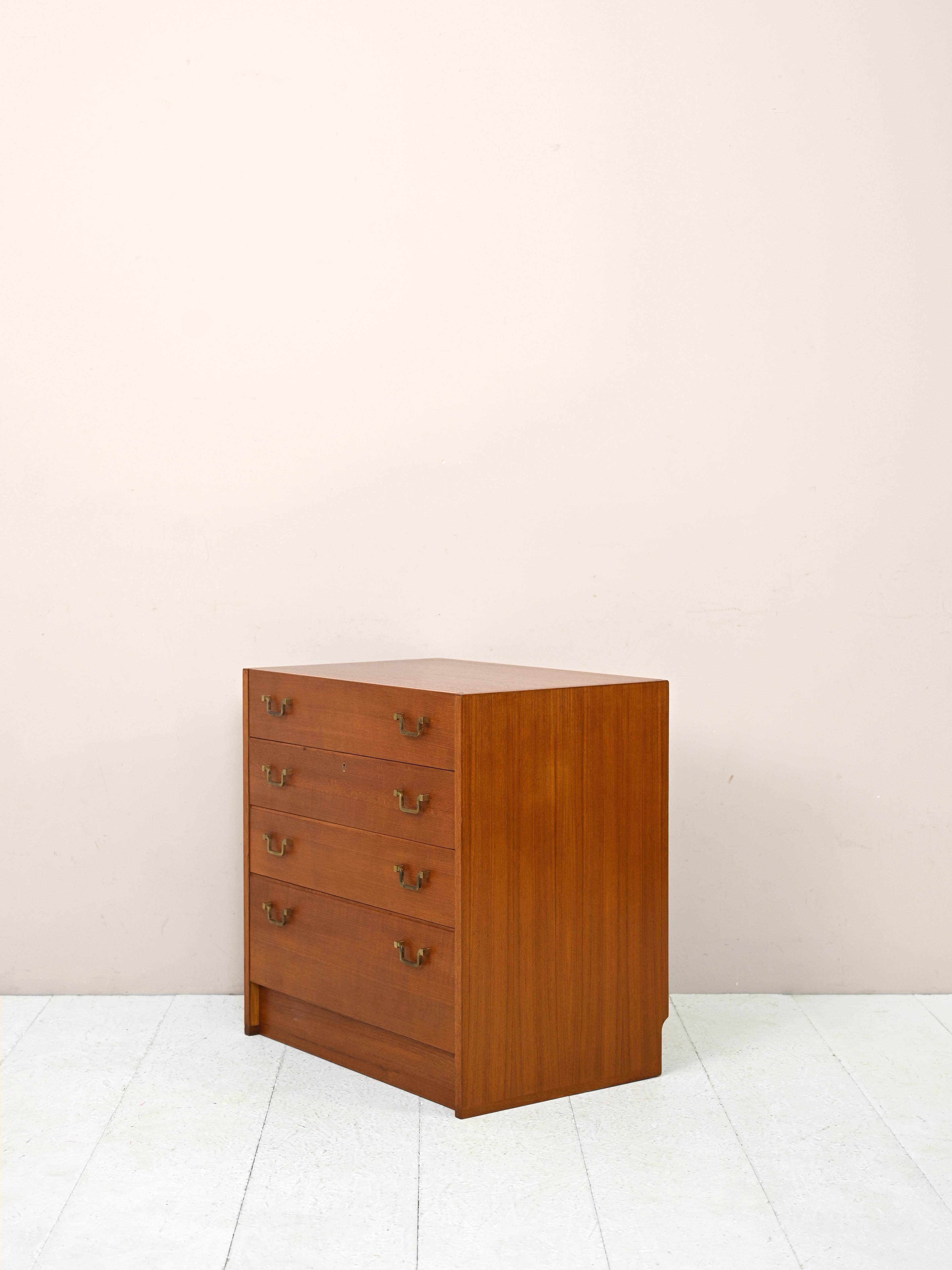 Scandinavian Vintage Chest of Drawers with Metal Handles In Good Condition For Sale In Brescia, IT