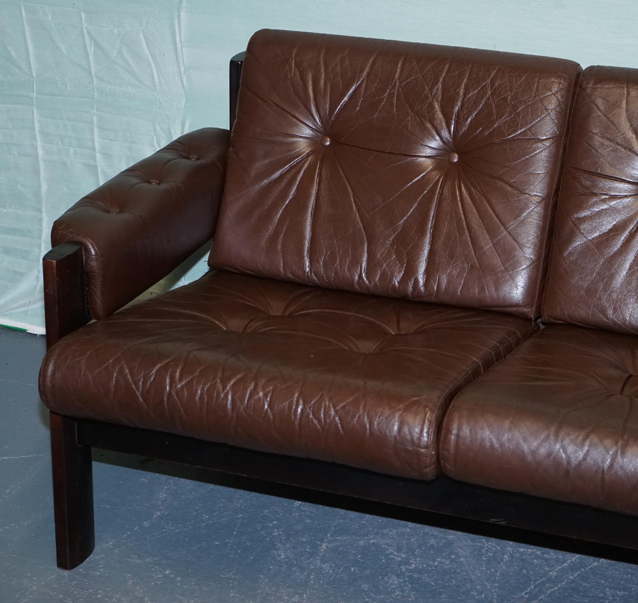 SCANDINAVIAN ViNTAGE EKORNES STRESSLESS THREE SEATER SOFA For Sale 5