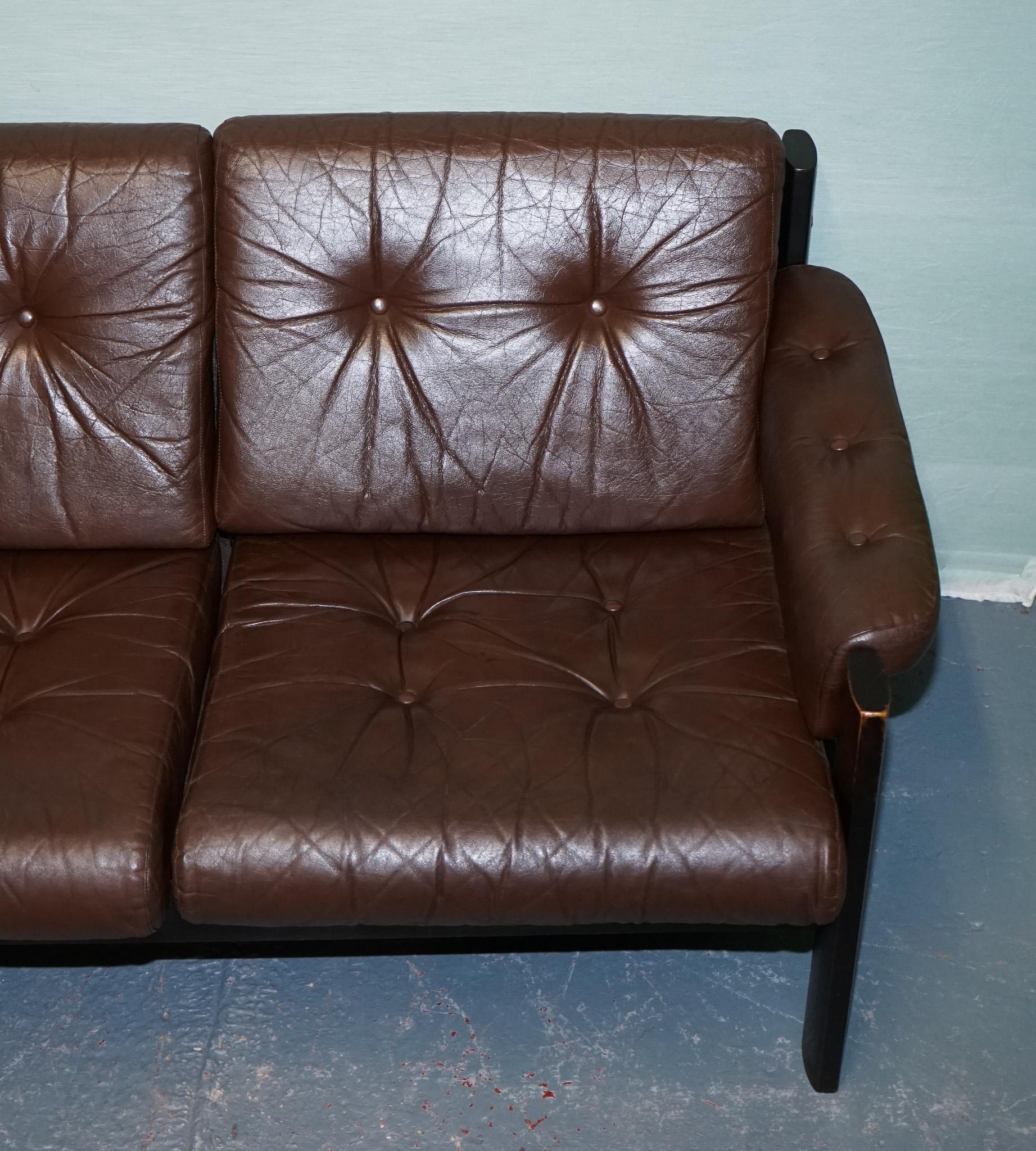 SCANDINAVIAN ViNTAGE EKORNES STRESSLESS THREE SEATER SOFA For Sale 9