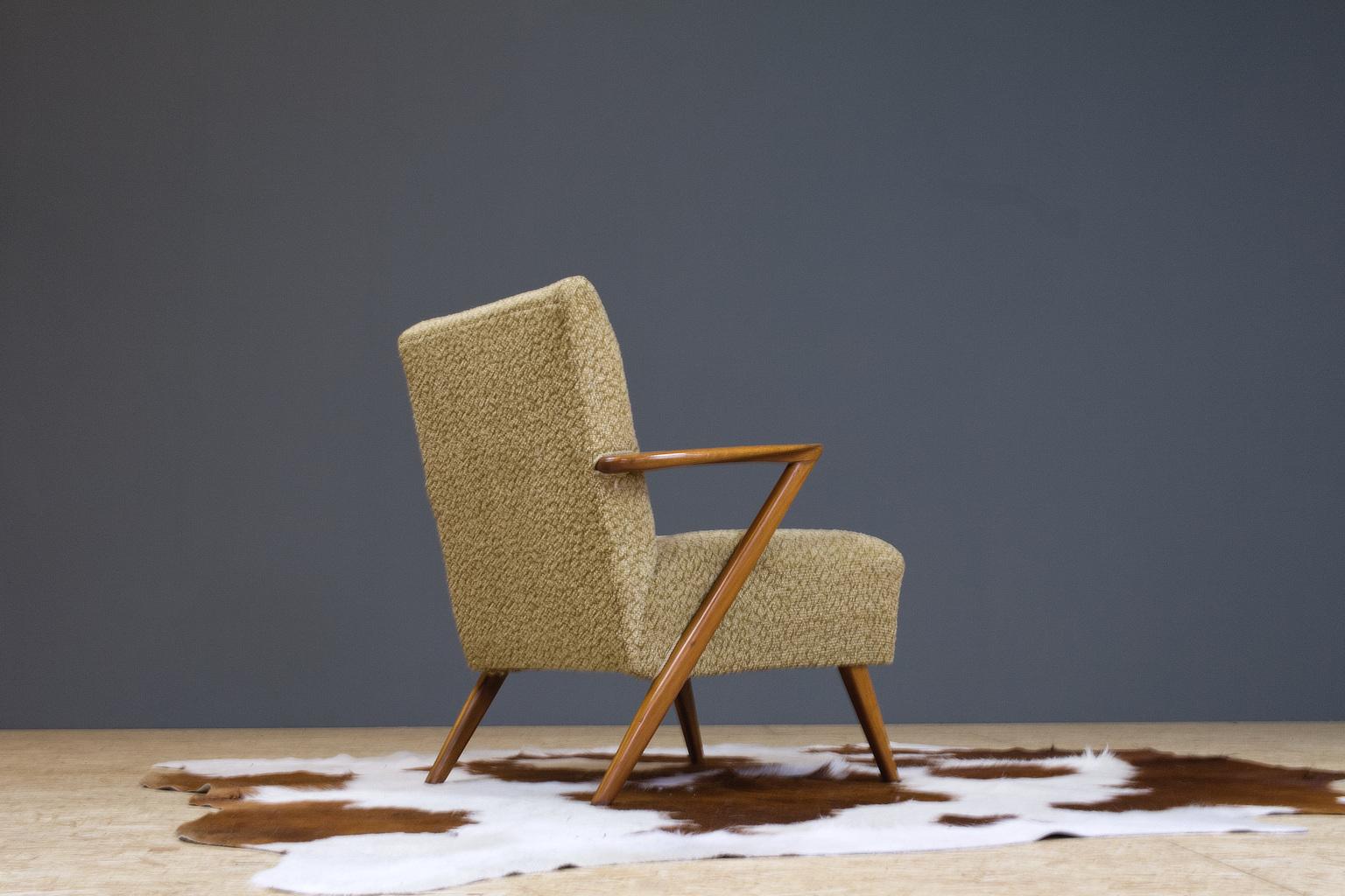 Mid-20th Century Scandinavian Vintage Elm Lounge Chair in style of Kurt Olsen, Sculptural, 1950s