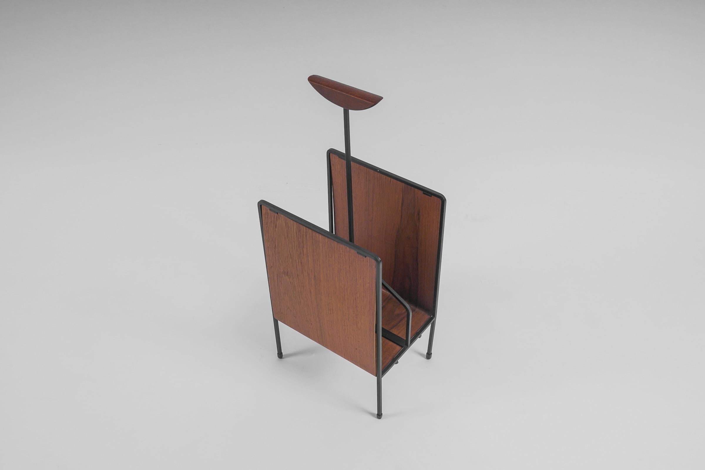 Mid-Century Modern Scandinavian Vintage Magazine Rack in Teak Plywood and Metal, 1960s For Sale
