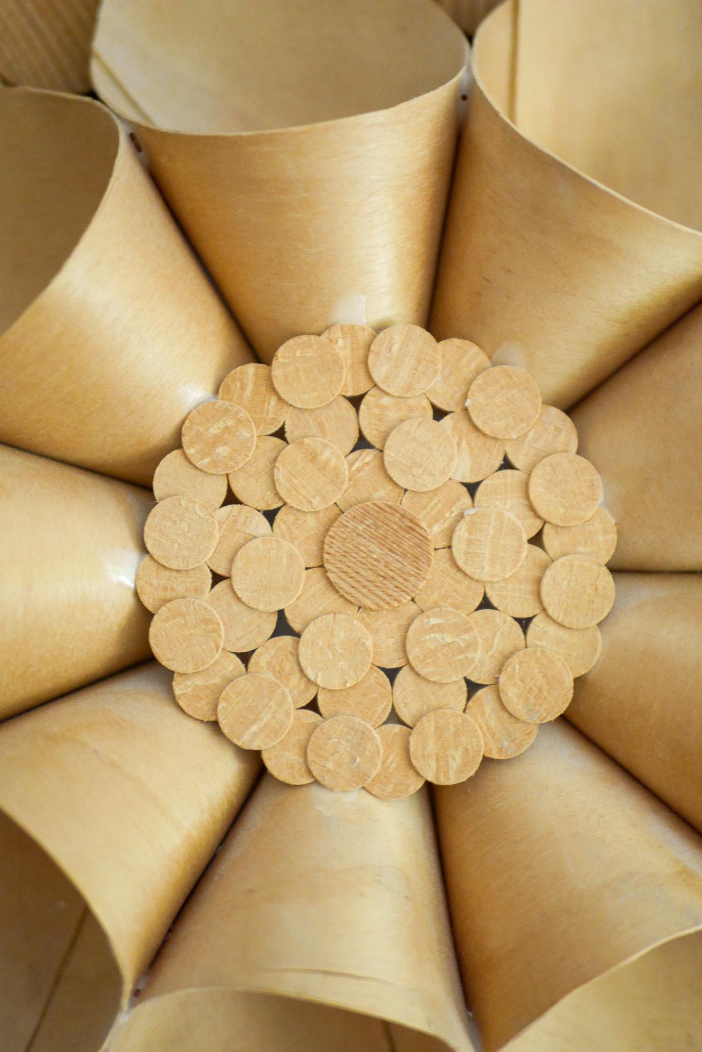 Fine XX secolo Applique vintage scandinave. Lampade da parete in legno di pino di metà secolo moderno in vendita