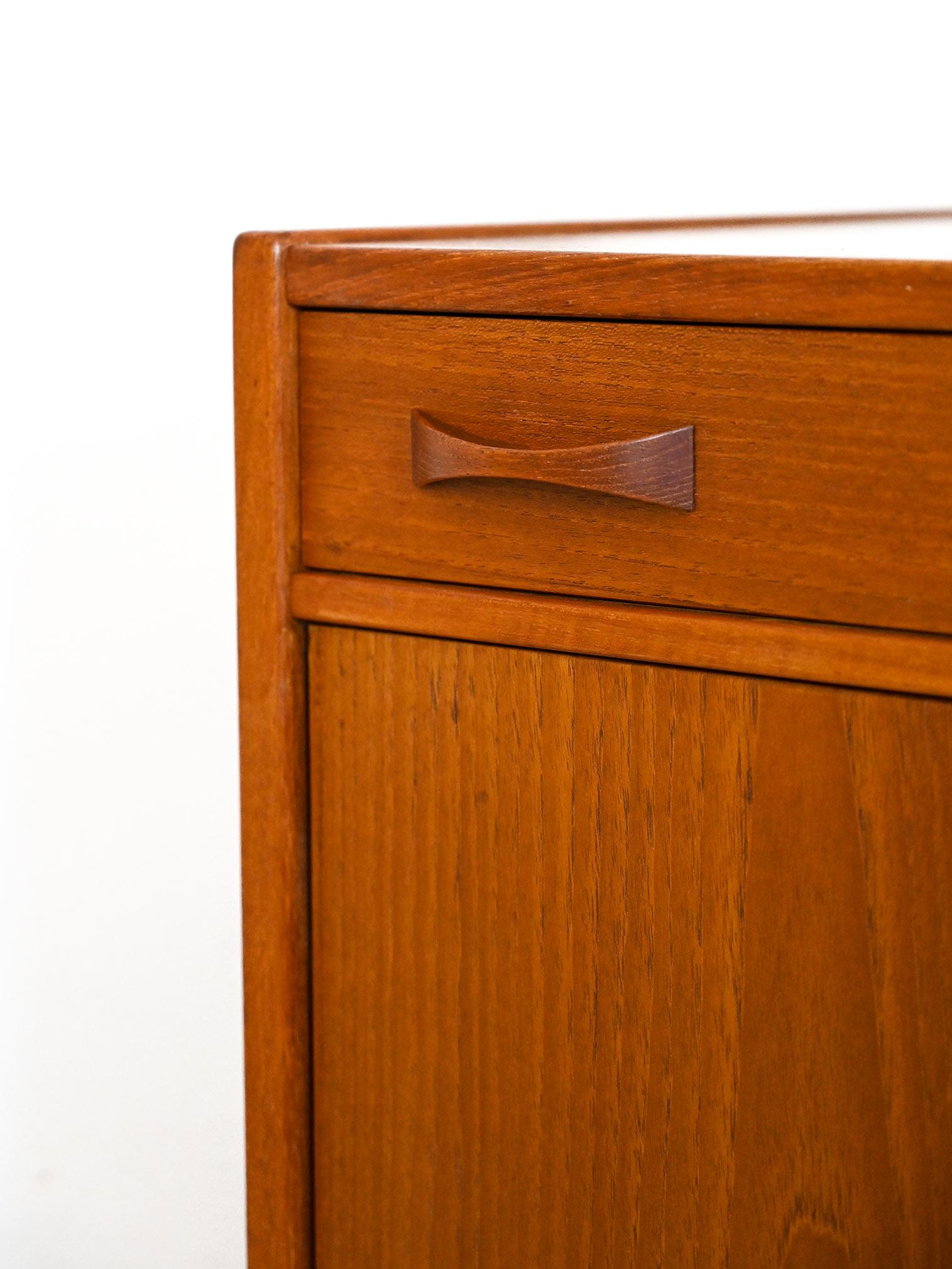 Scandinavian Vintage Sideboard with Drawers For Sale 6