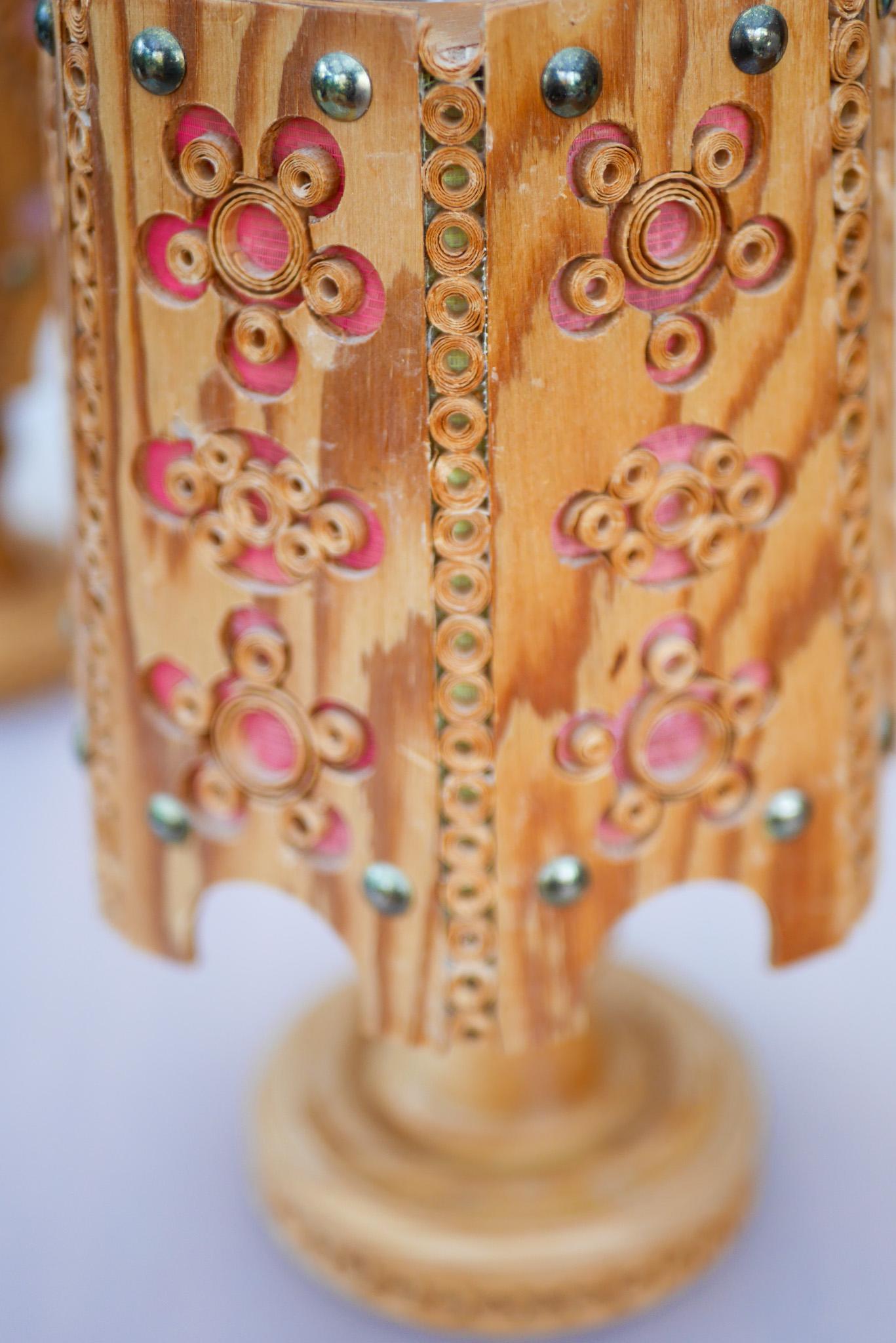 Lampes de table vintage scandinaves. Luminaires en bois de pin modernes du milieu du siècle dernier en vente 4