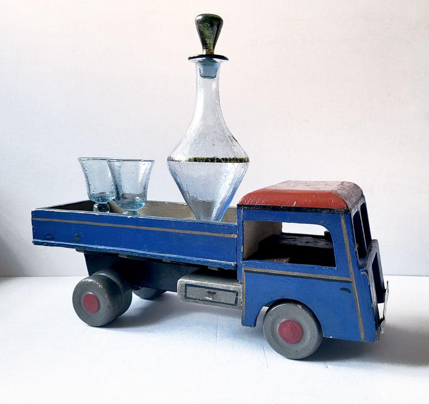 Métal Jouet de camion scandinave vintage en bois des années 1930 en vente