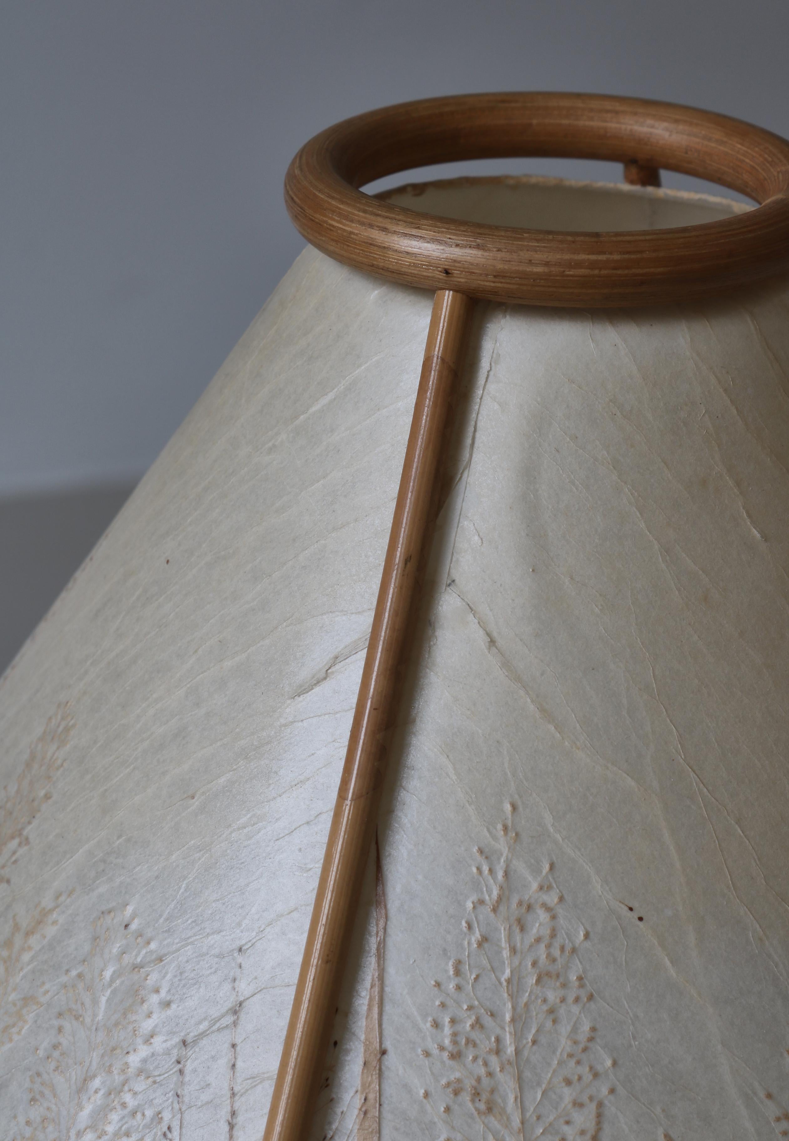 Scandinavian Wabi-Sabi Bamboo Table Lamp Shade with Pressed Plants, 1950s For Sale 6