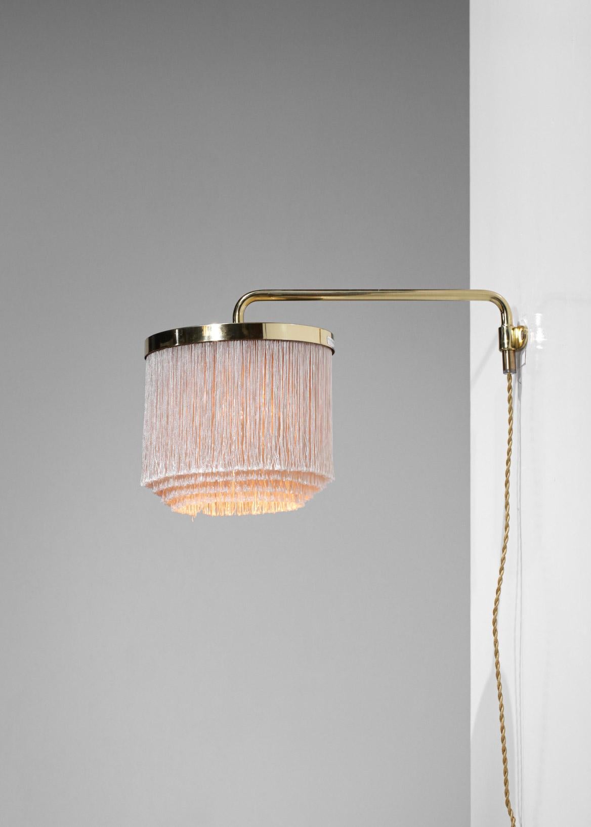 Swedish Scandinavian Wall Lamp by Hans Agne Jakobsson in Brass and Silk - F268 For Sale