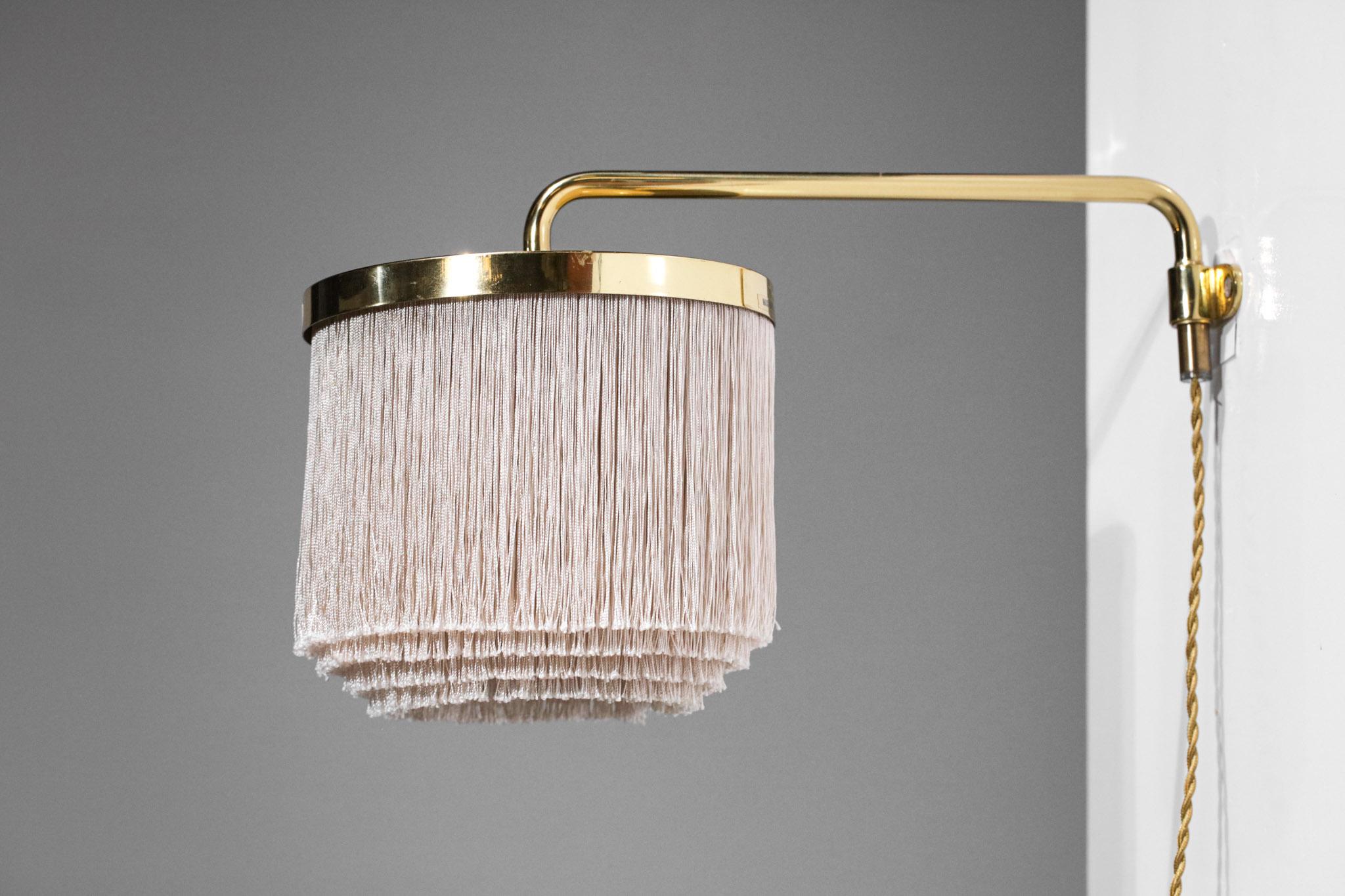 Scandinavian Wall Lamp by Hans Agne Jakobsson in Brass and Silk - F268 For Sale 3