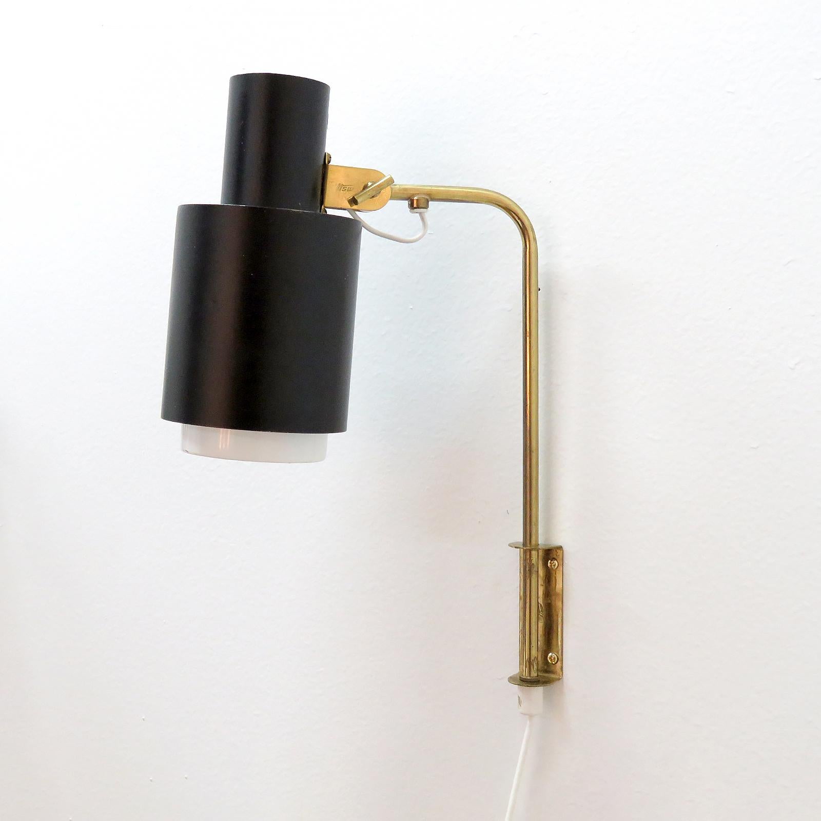 Finnish Scandinavian Wall Light by Itsu, 1960 For Sale