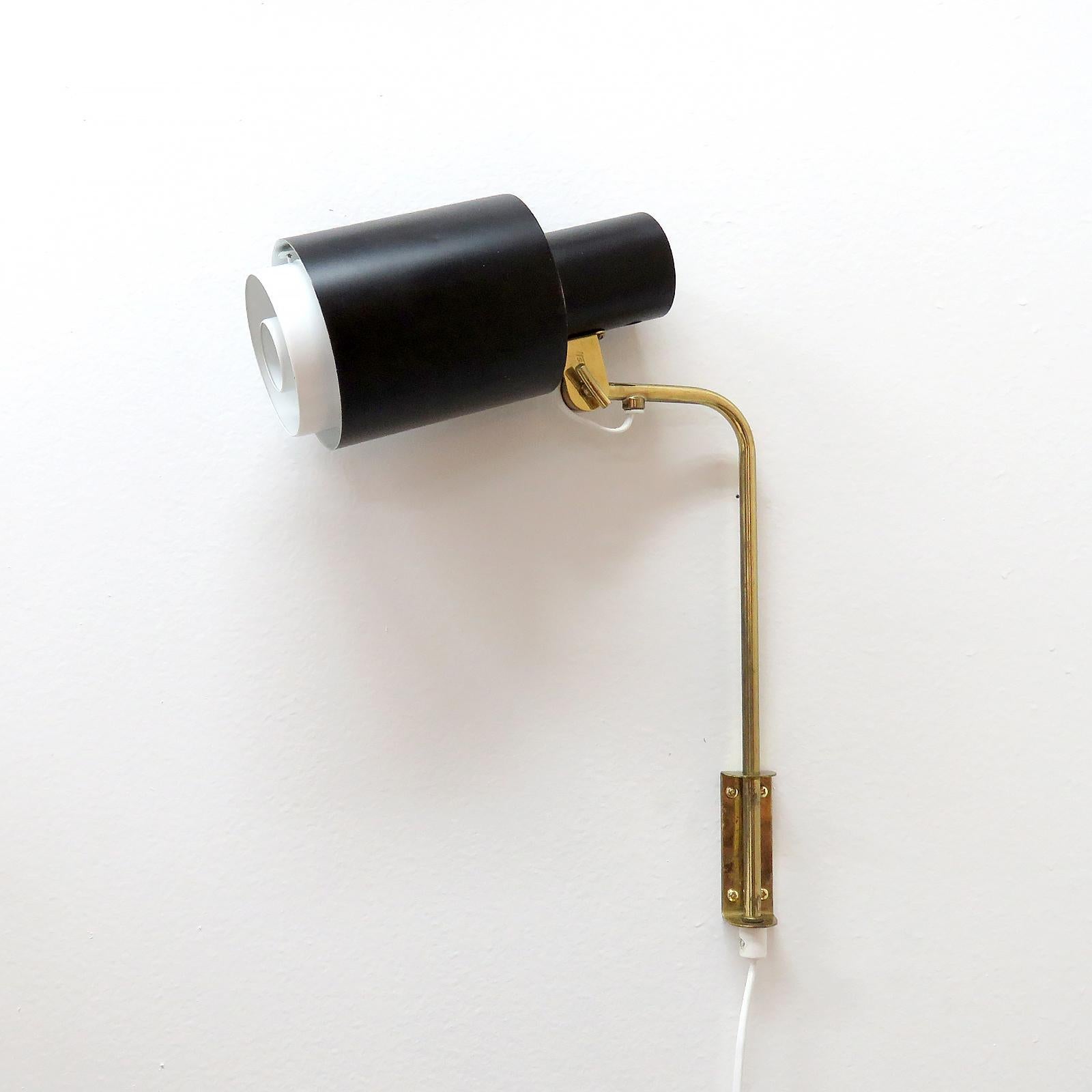 Enameled Scandinavian Wall Light by Itsu, 1960 For Sale
