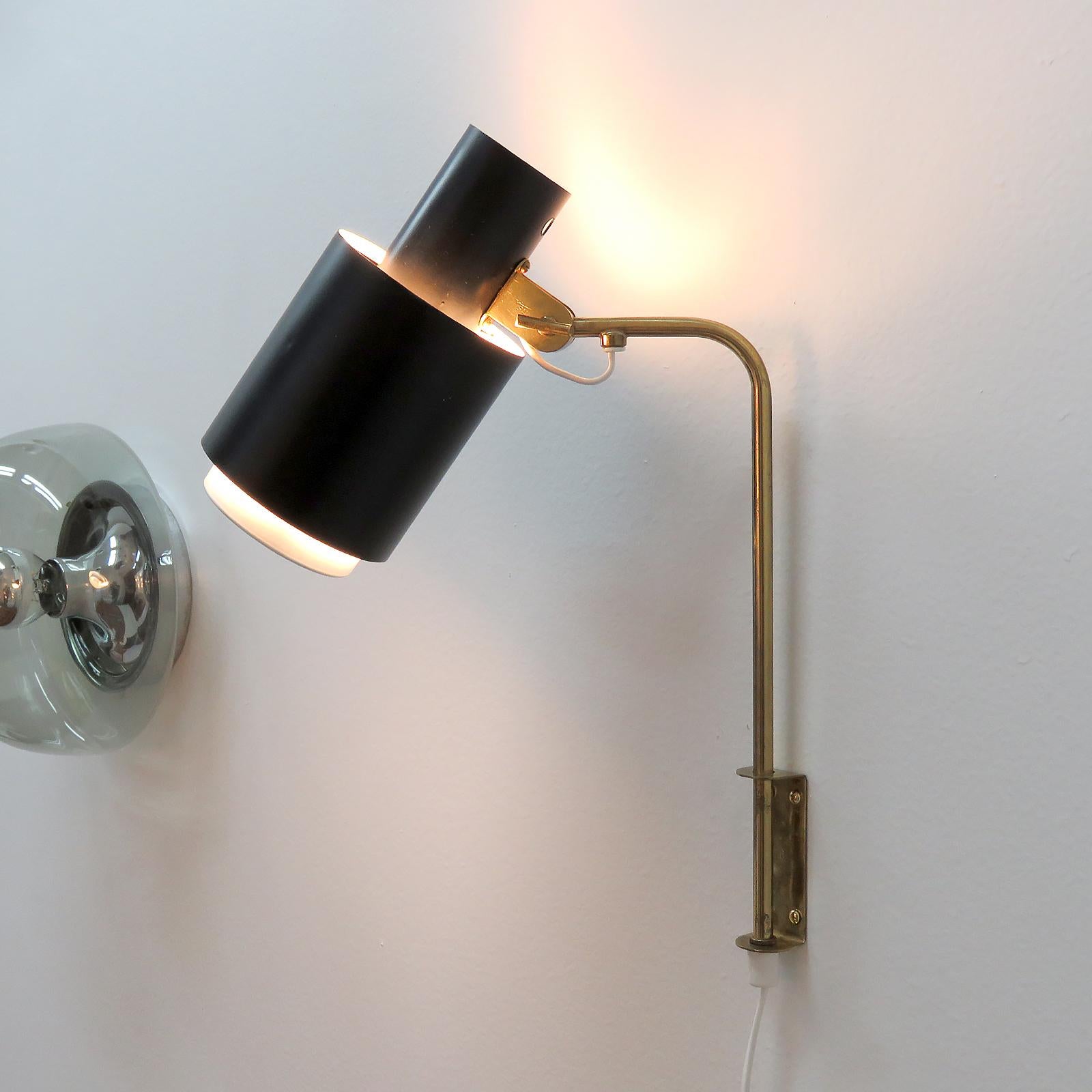 Mid-20th Century Scandinavian Wall Light by Itsu, 1960 For Sale