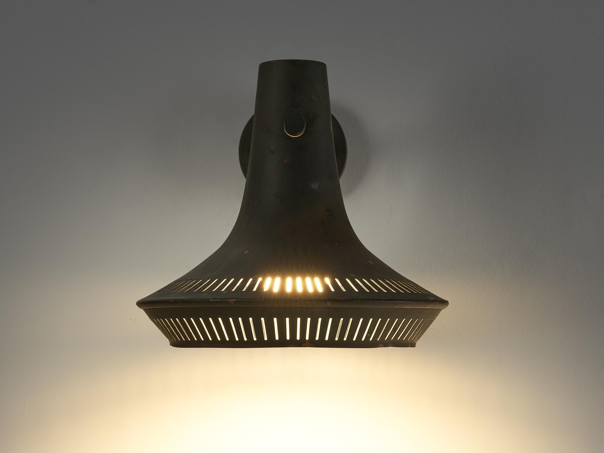 Scandinavian Wall Light in Patinated Copper  In Good Condition For Sale In Waalwijk, NL