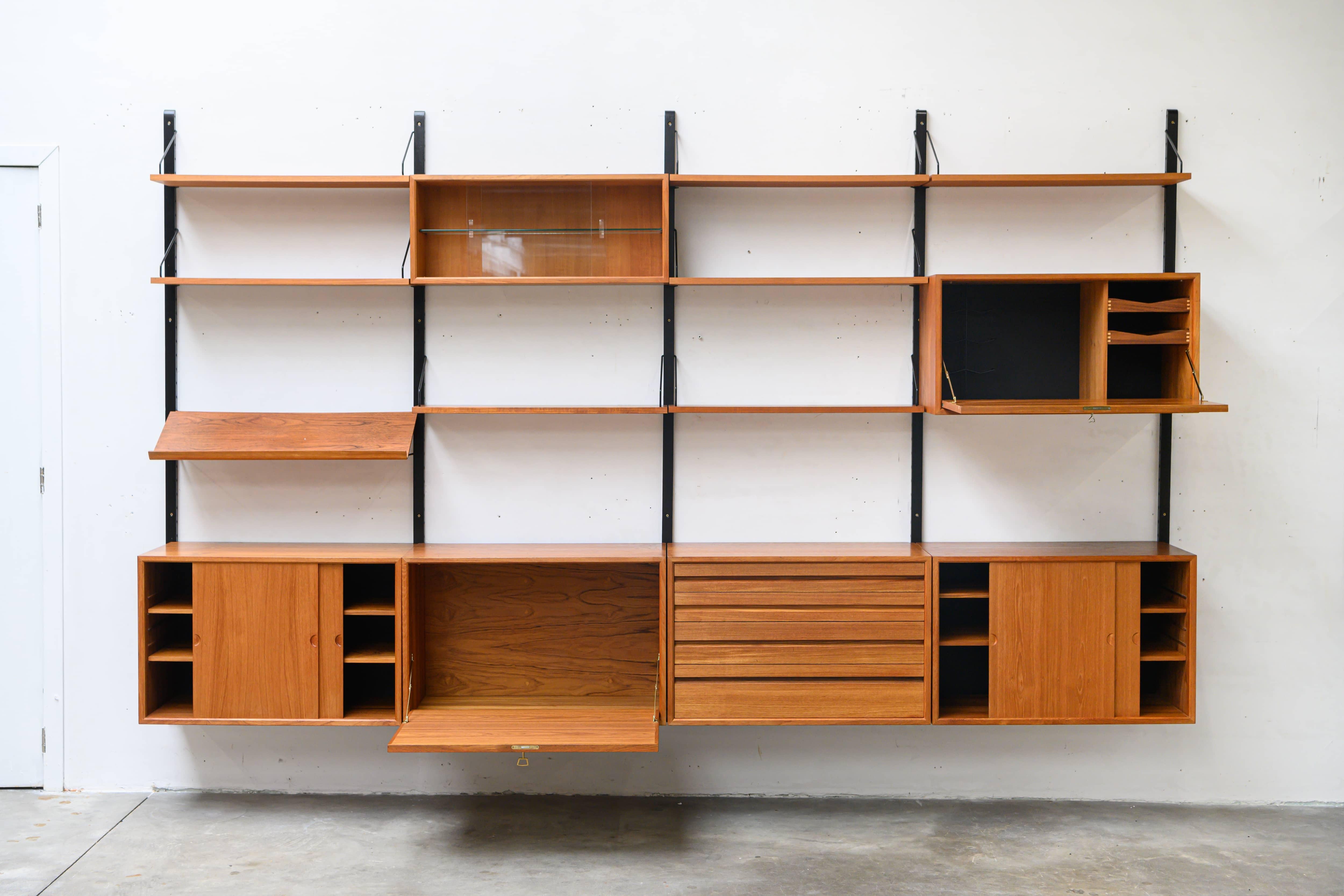 Mid-Century Modern Scandinavian Wall Unit in Teak by Poul Cadovius for Royal System, Denmark, 1960s
