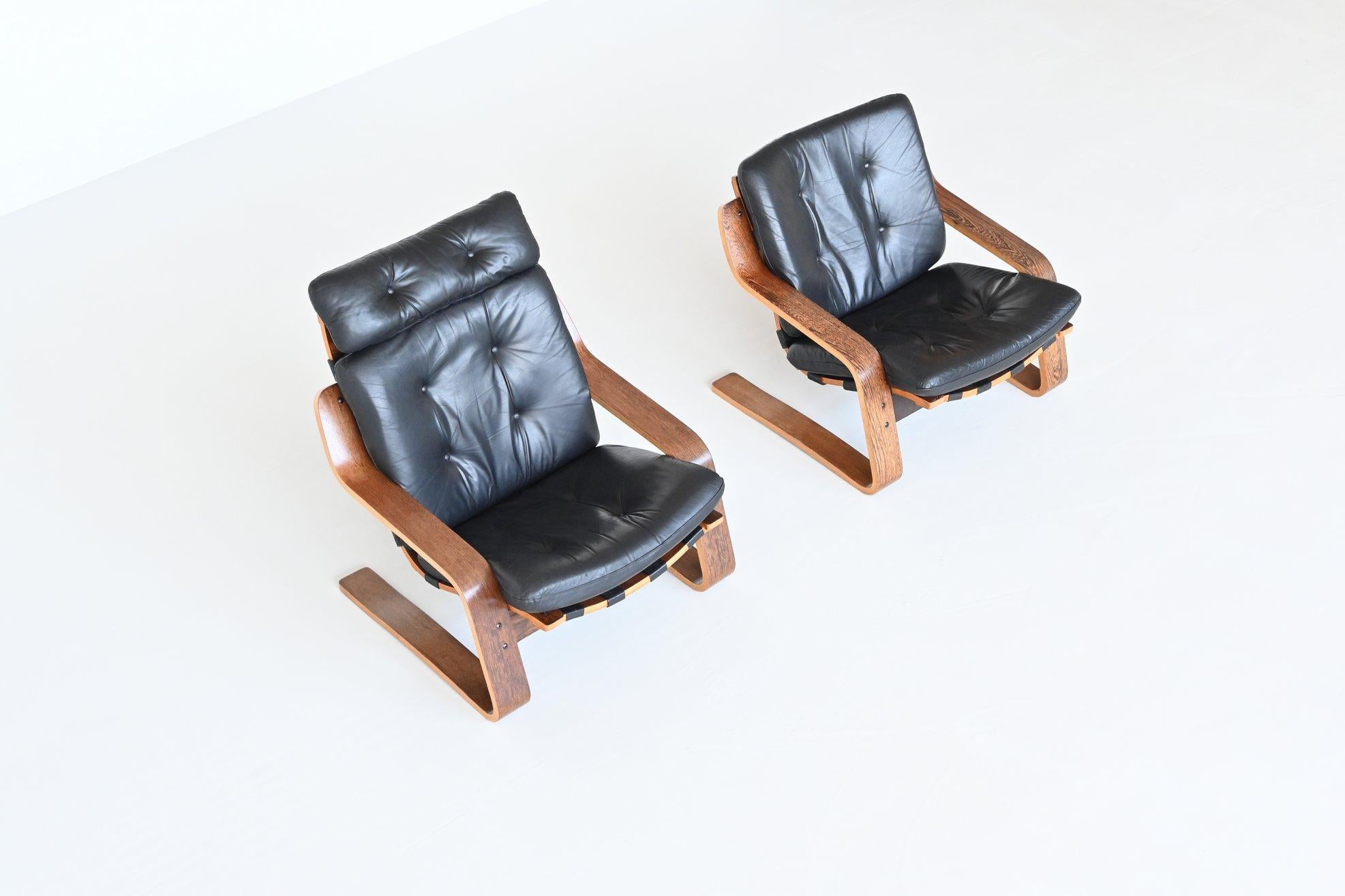 Scandinavian Wenge Plywood Pair of Lounge Chairs, Norway, 1970 In Good Condition In Etten-Leur, NL