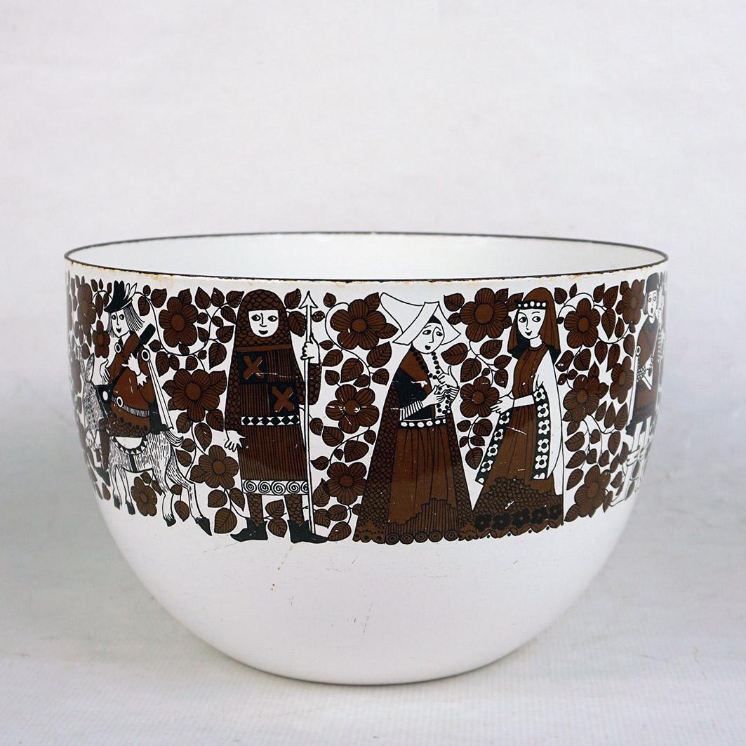 Finnish Scandinavian White Enamel Bowl by Kaj Franck for Finel Arabia Finland For Sale