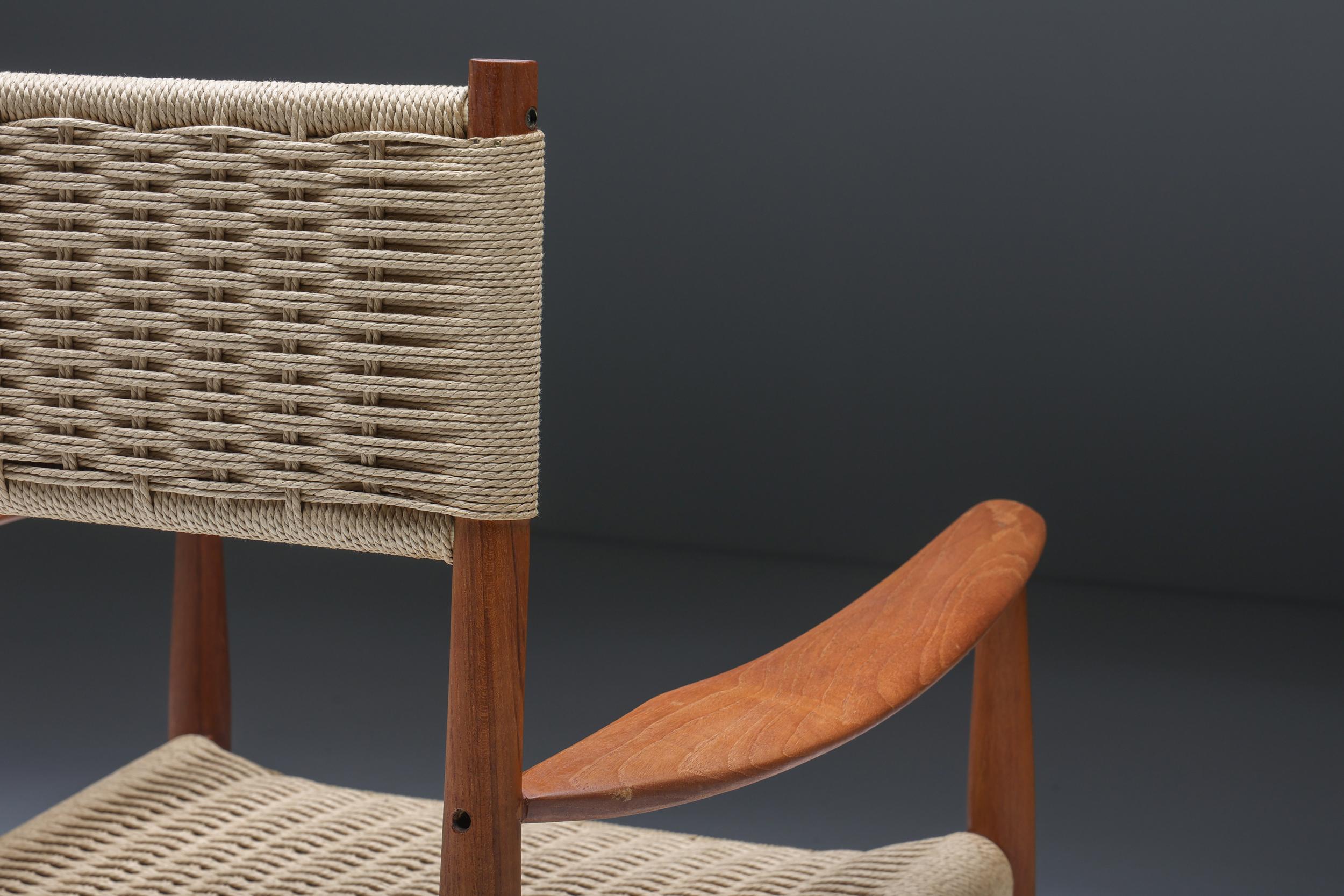 Poltrona scandinava in legno con fettuccia in corda, anni '60 in vendita 5