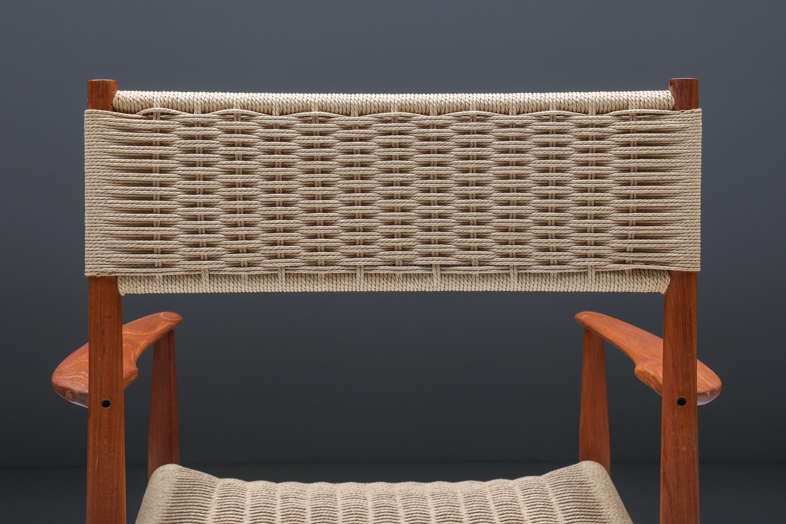 Poltrona scandinava in legno con fettuccia in corda, anni '60 in vendita 1