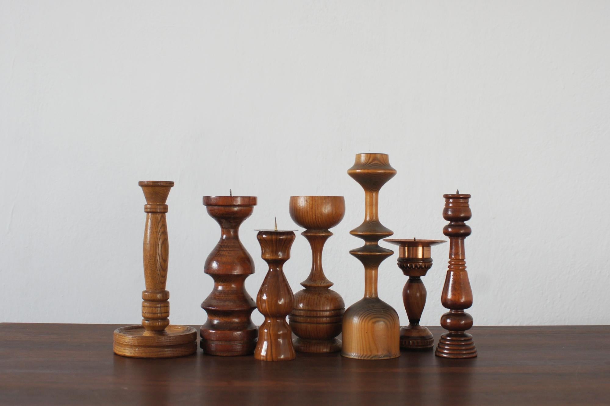 Scandinavo moderno Portacandele scandinavi in legno, set da 7 in vendita